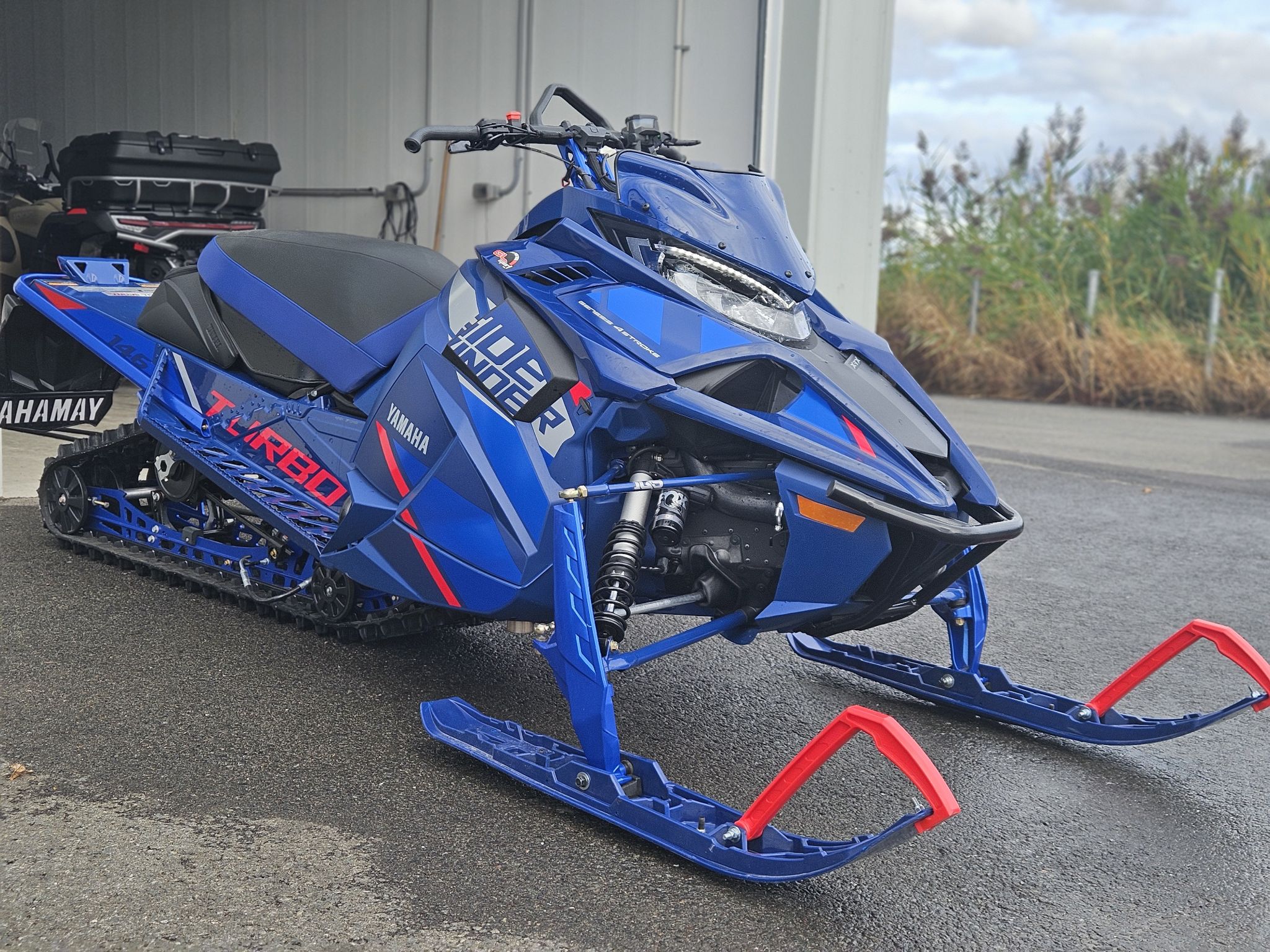 2023 Yamaha SIDEWINDER X-TX LE 146