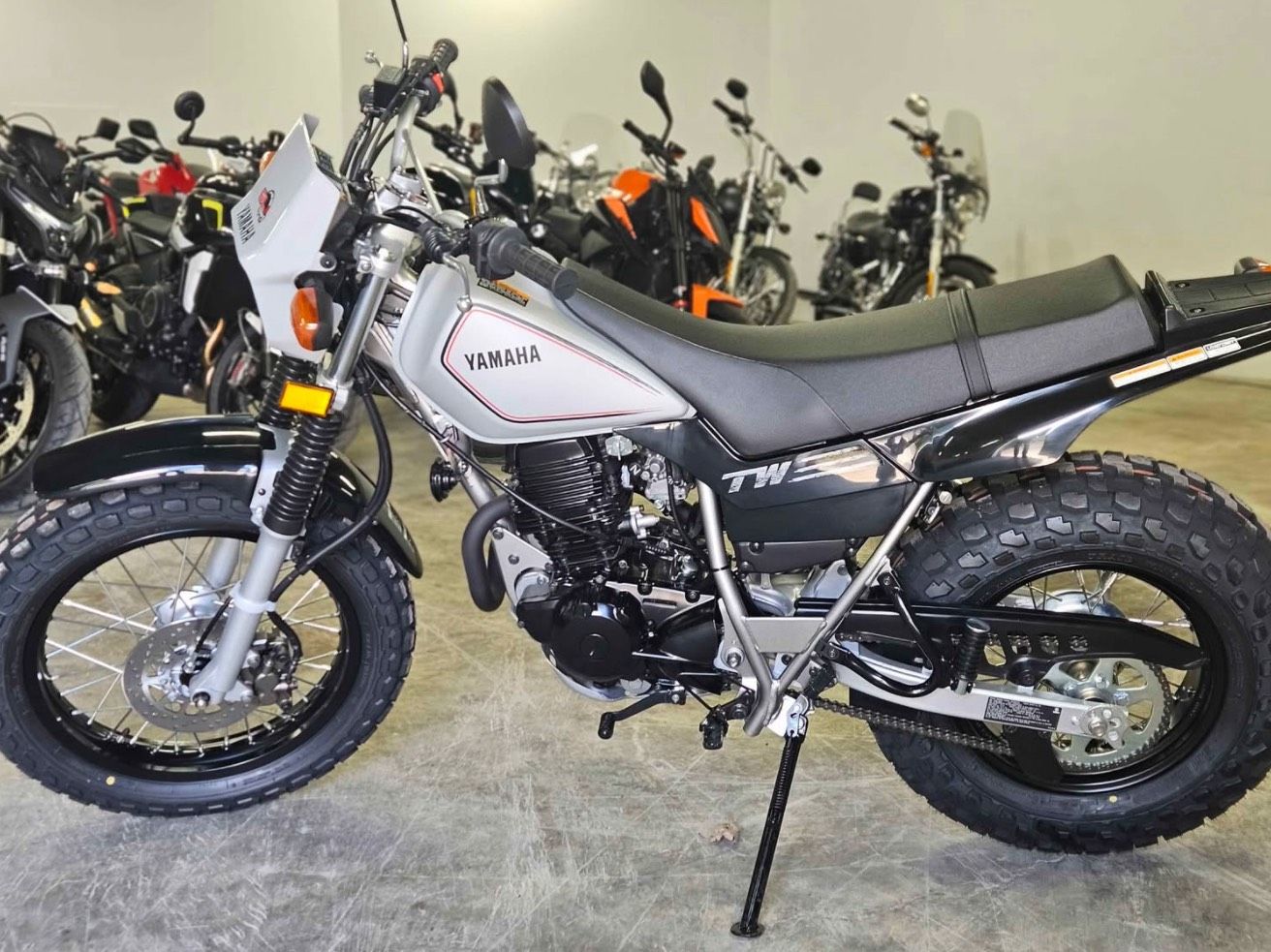 2025 Yamaha TW200