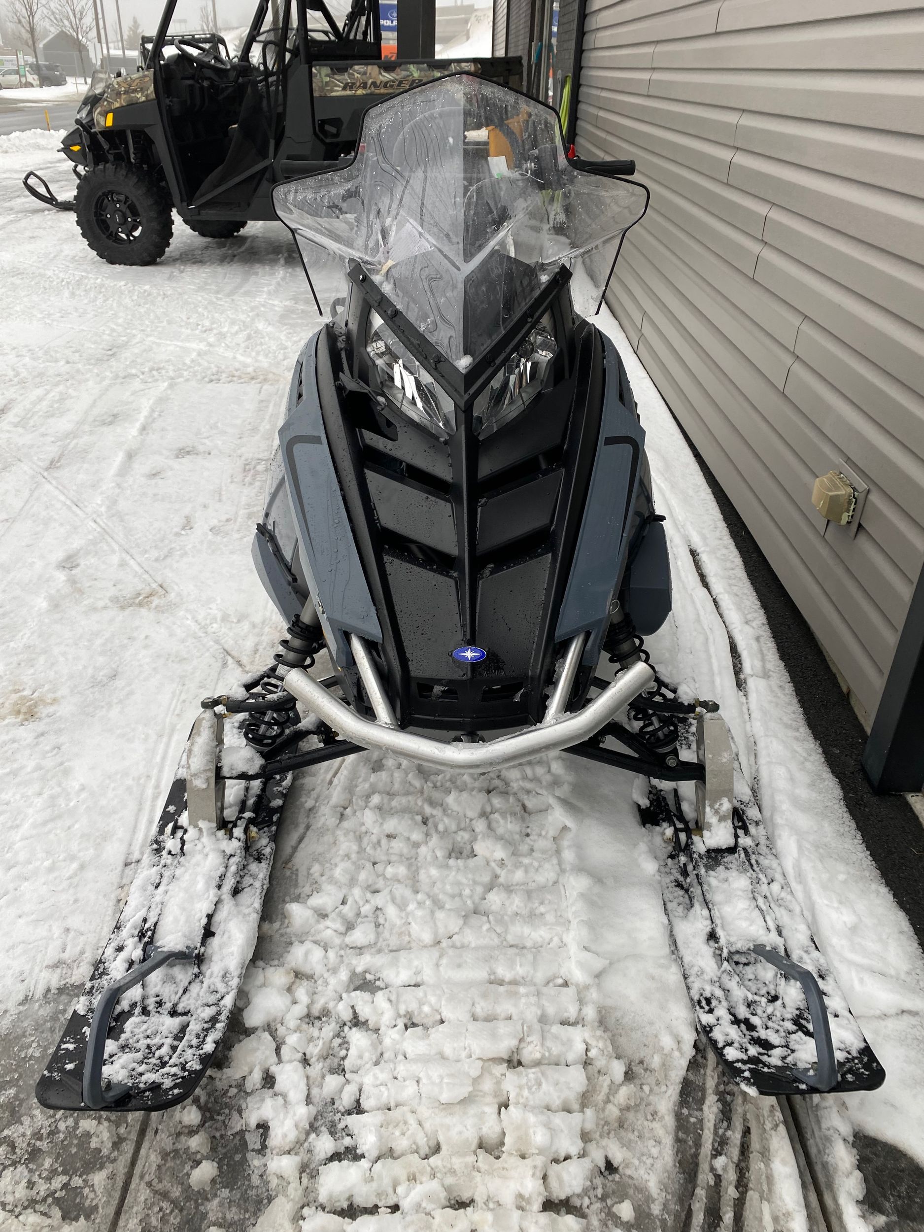 2023 Polaris 550 VOYAGEUR 155 FAN COOLED, ELECTRIC START