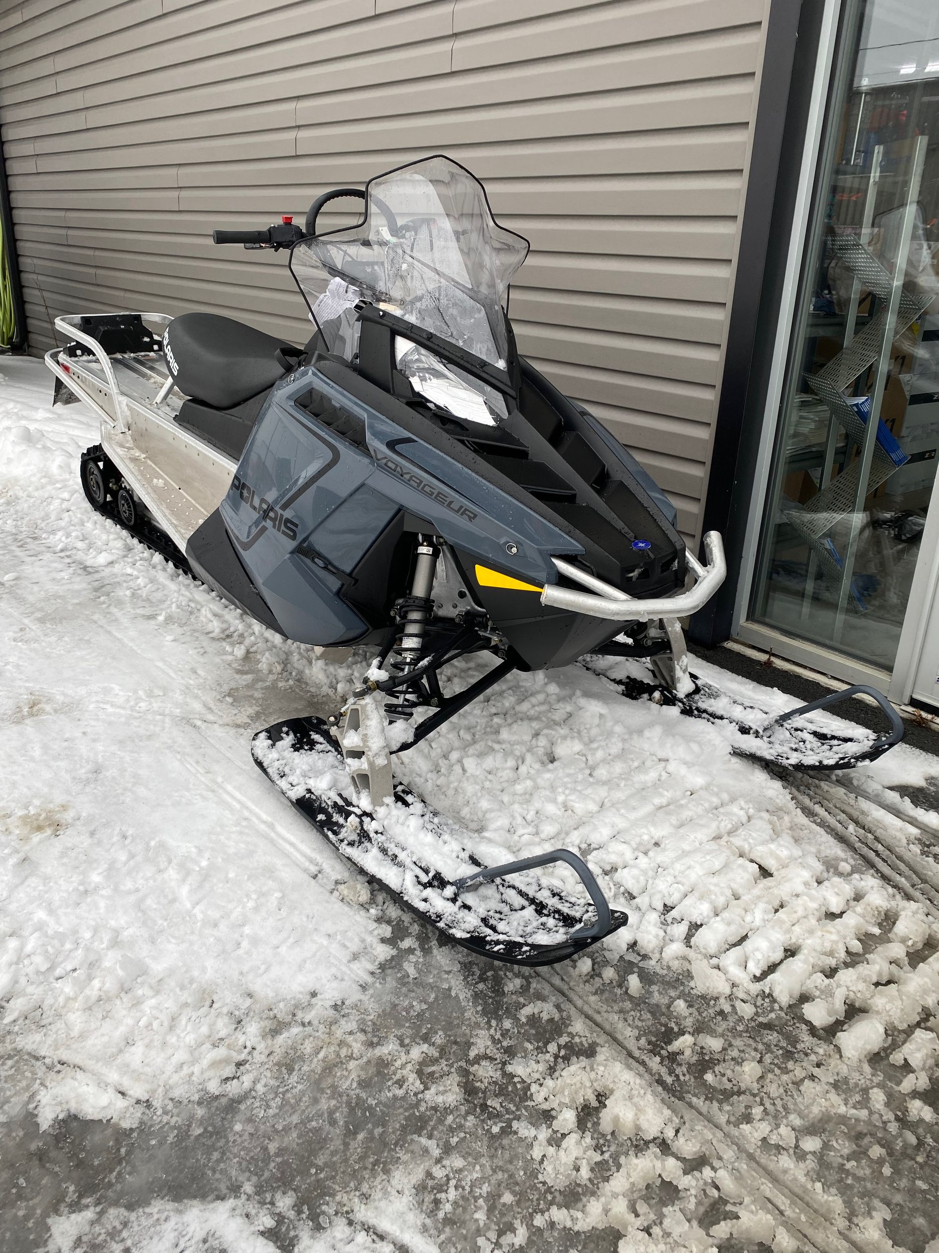 2023 Polaris 550 VOYAGEUR 155 FAN COOLED, ELECTRIC START