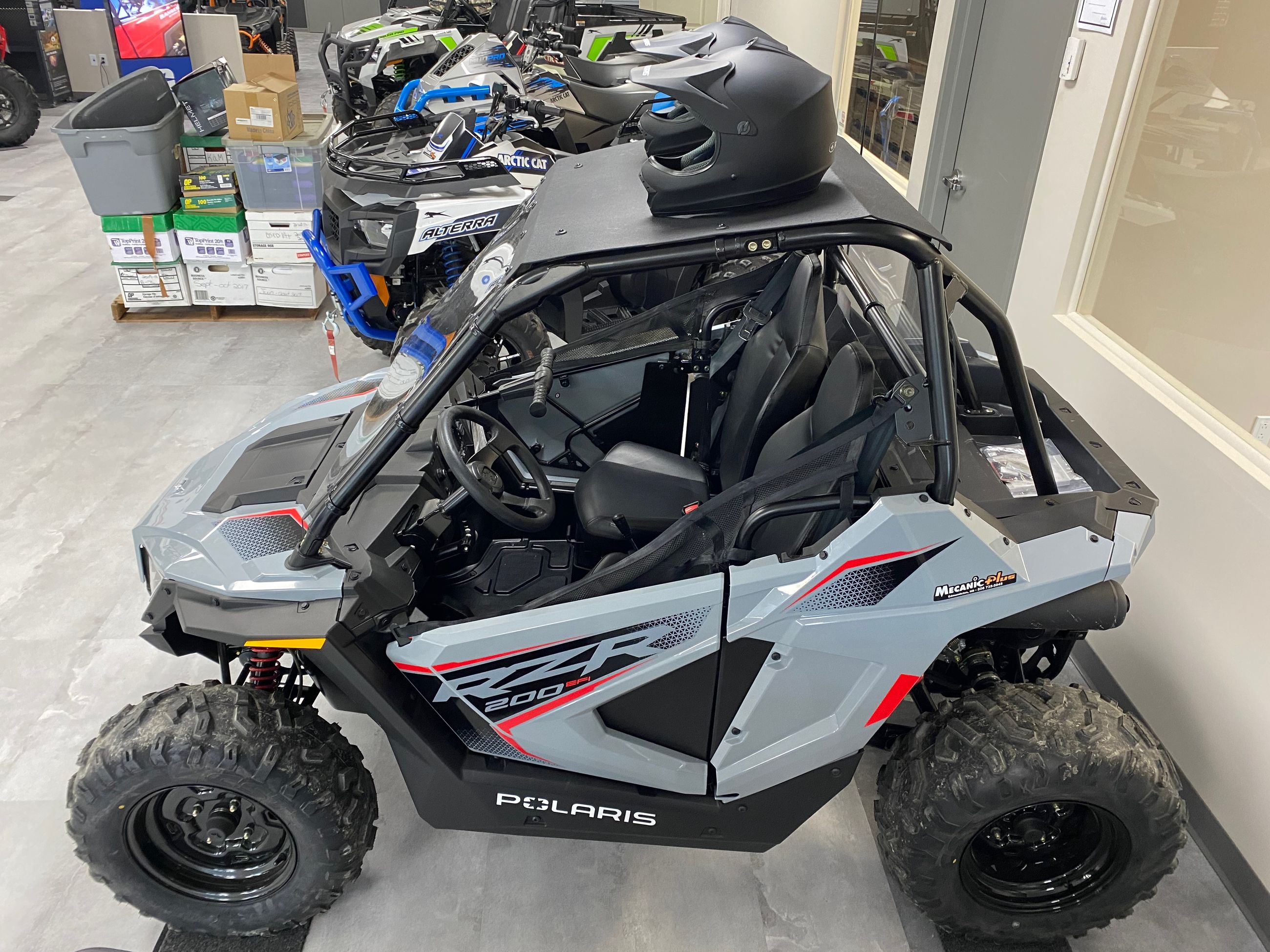 2024 Polaris RZR 200 EFI WINDSHIELD, ROOF, REAR PANEL