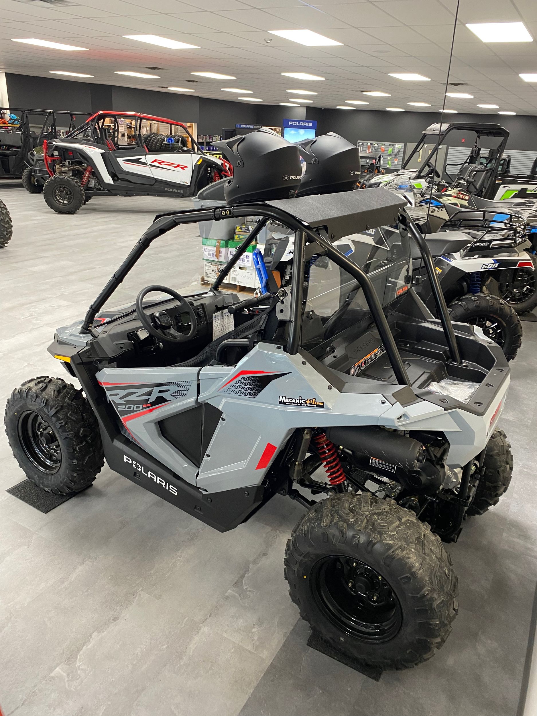 2024 Polaris RZR 200 EFI WINDSHIELD, ROOF, REAR PANEL