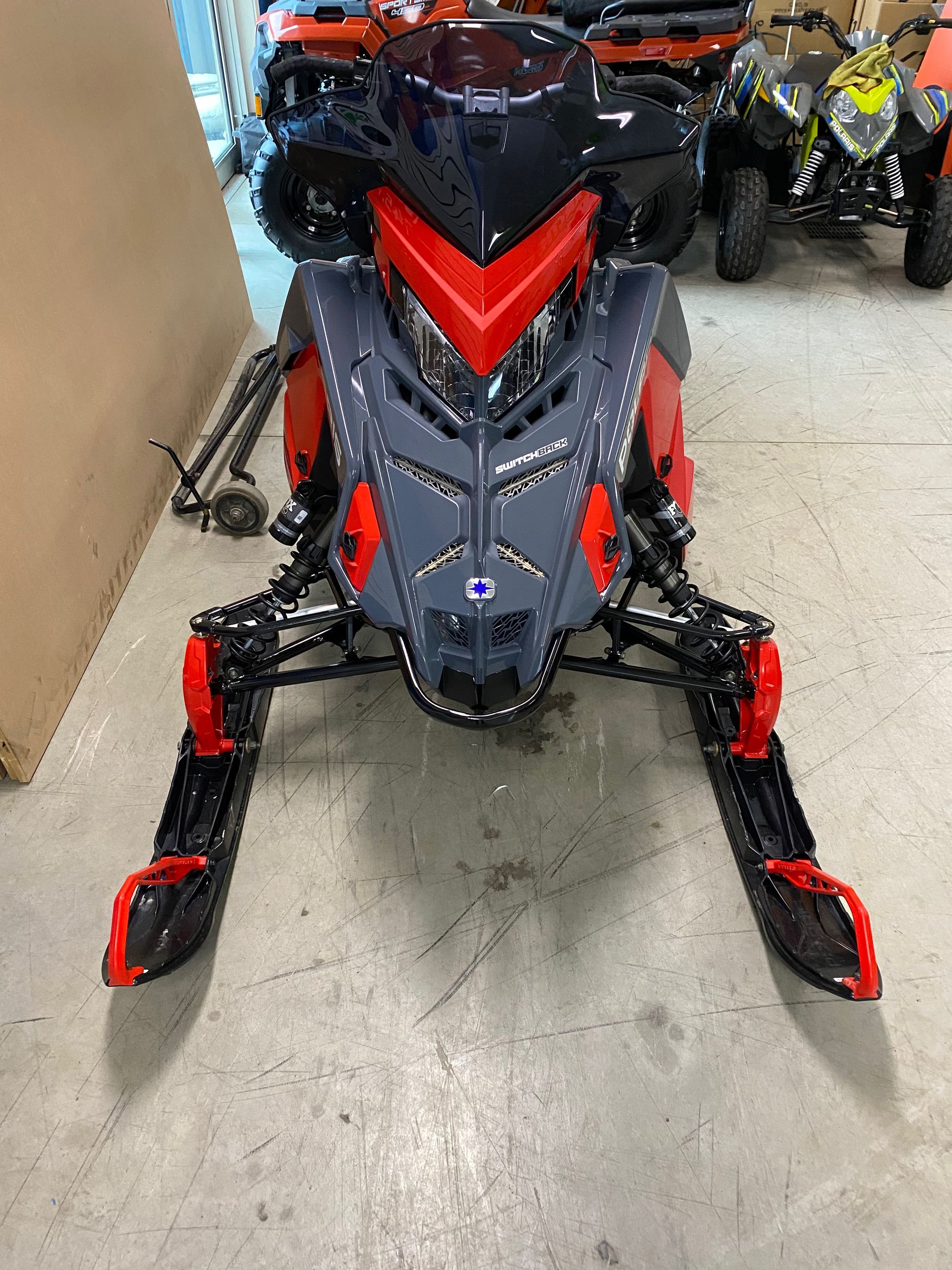 2024 Polaris SWITCHBACK XC 146 850