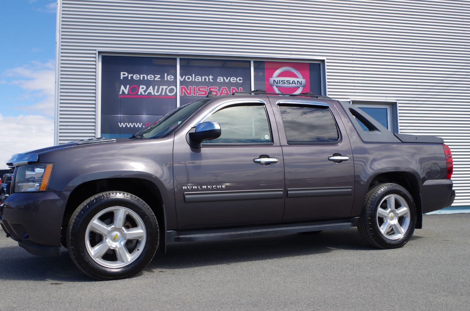 Used 2010 Chevrolet Avalanche Lt 4wd 5 3l In Amos Used Inventory Norauto Nissan In Amos Quebec