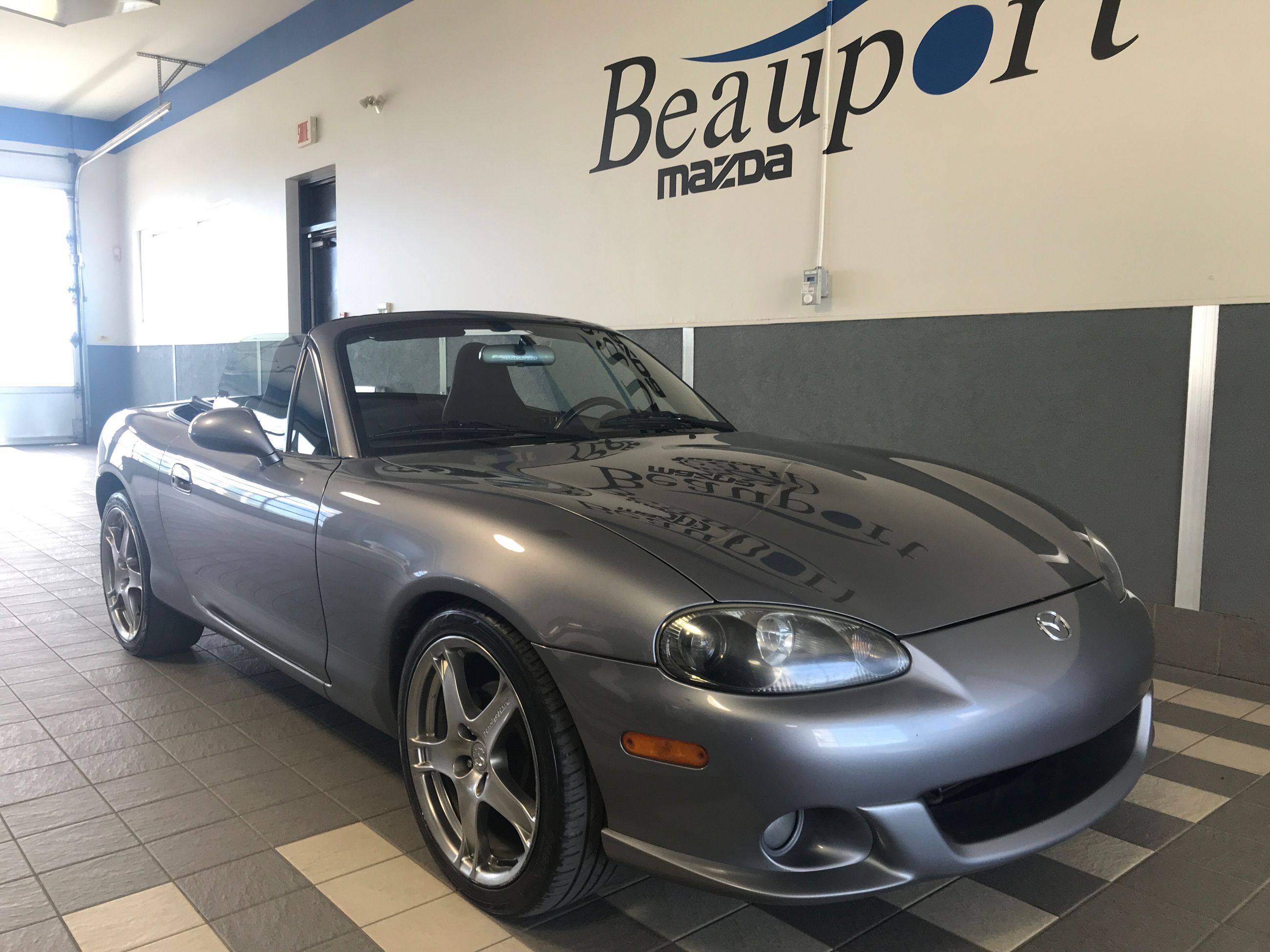 Beauport Mazda MX5 Miata 2005 d