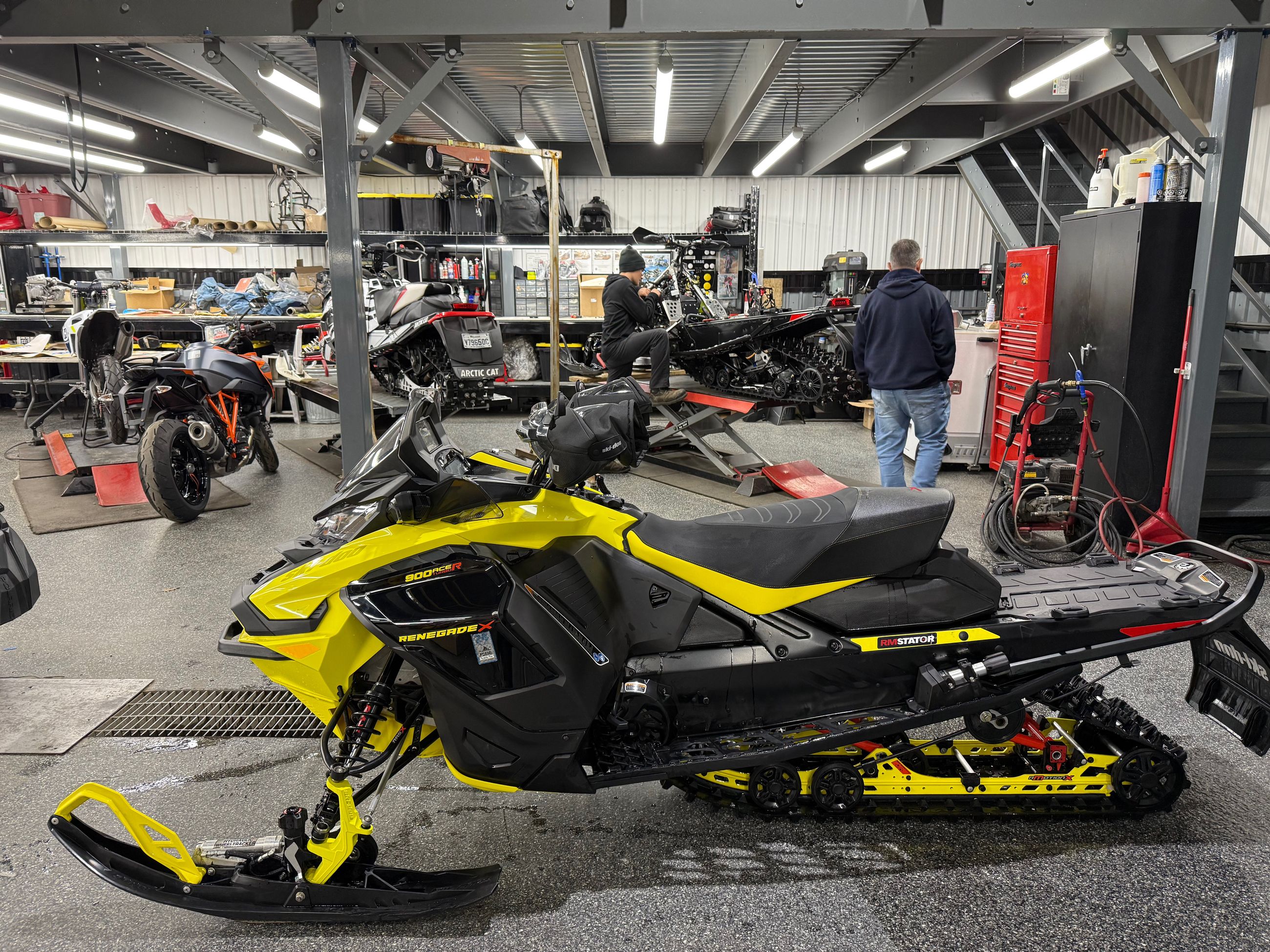 BOMBARDIER SKI DOO Renegade X 900 R TURBO 2022