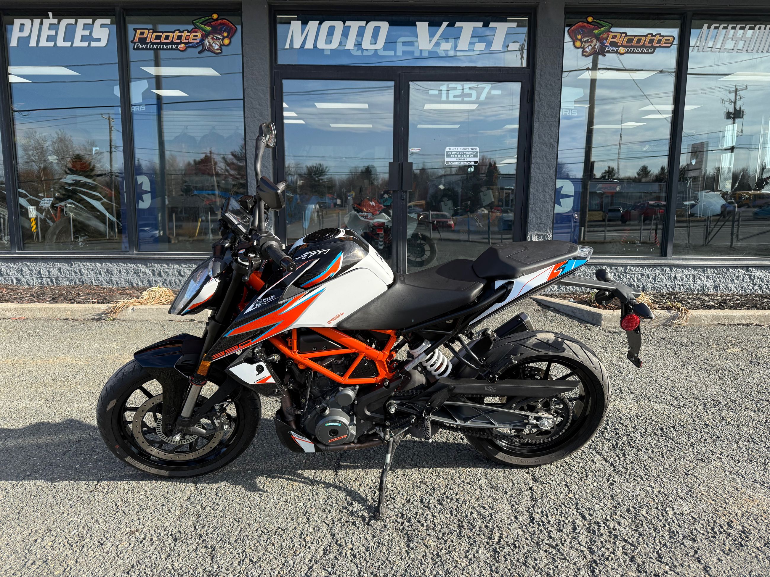 2023 KTM 390 Duke ABS