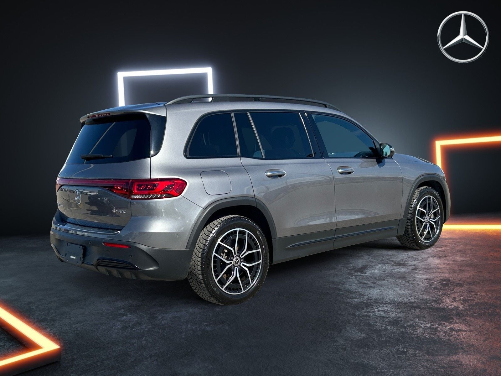 Mercedes-Benz EQB350 4MATIC SUV 2023