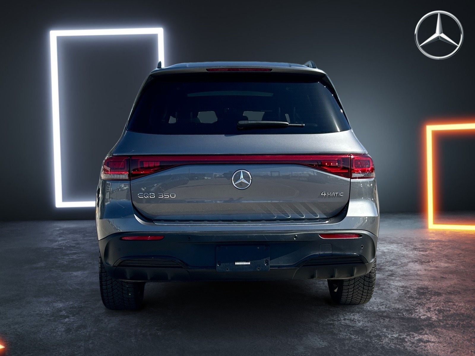 Mercedes-Benz EQB350 4MATIC SUV 2023
