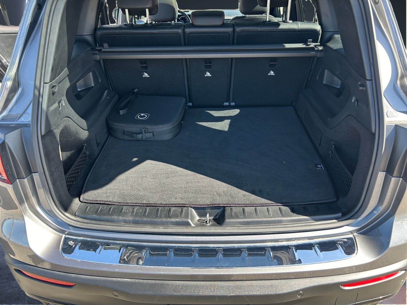 Mercedes-Benz EQB350 4MATIC SUV 2023