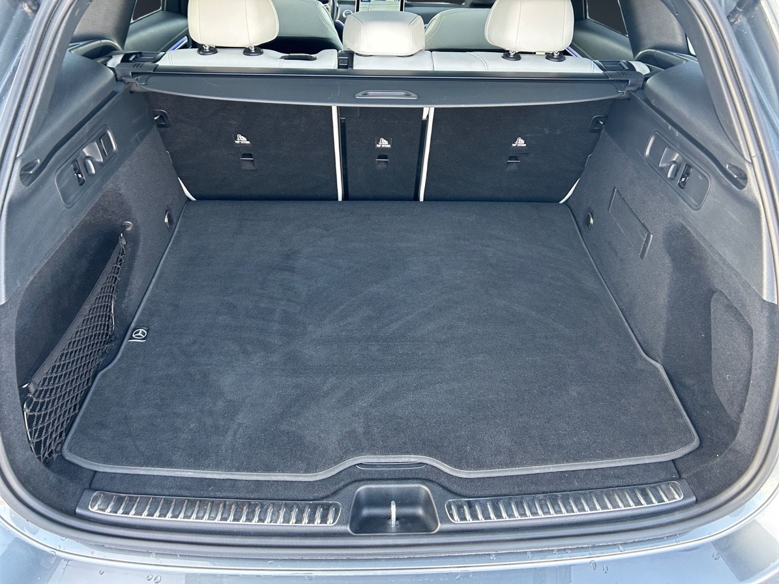 Mercedes-Benz GLC300 4MATIC SUV 2023