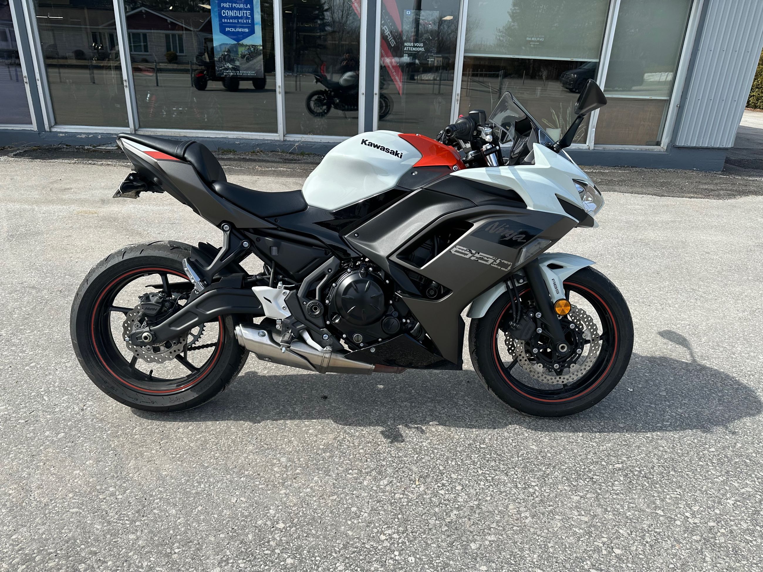 Kawasaki Ninja 650  2023