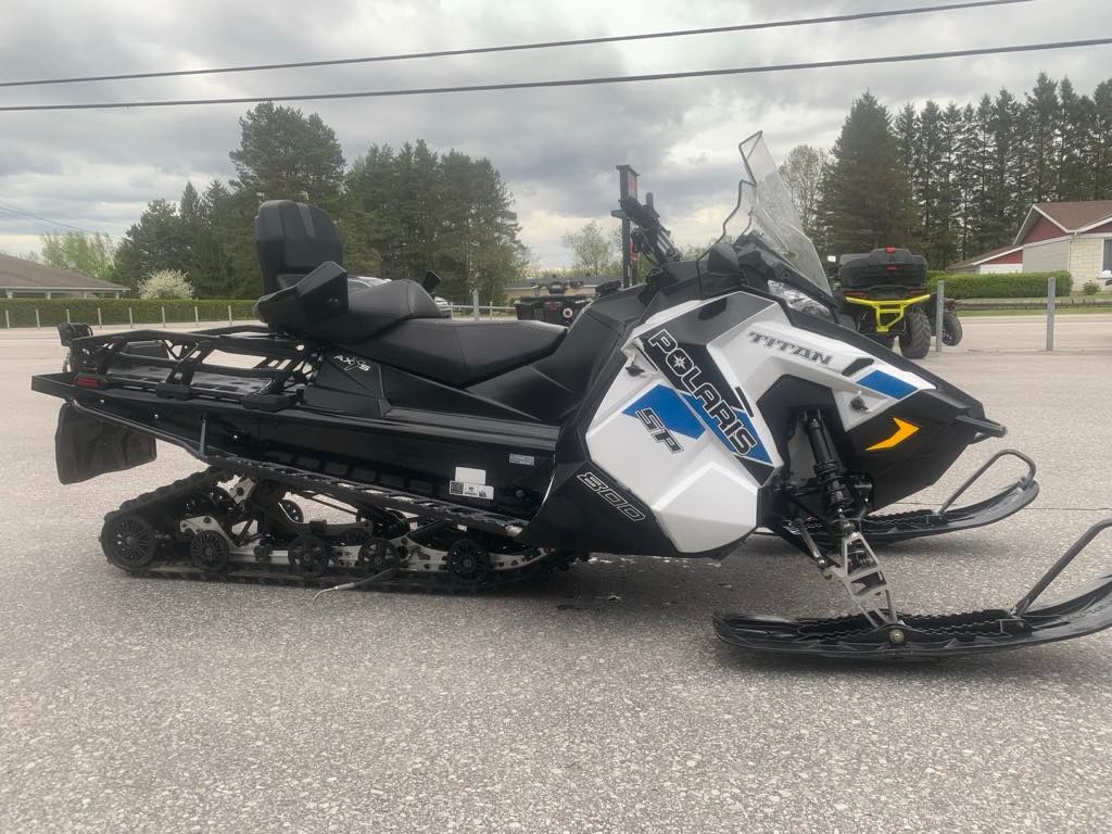 Polaris 800 TITAN SP 155  2020