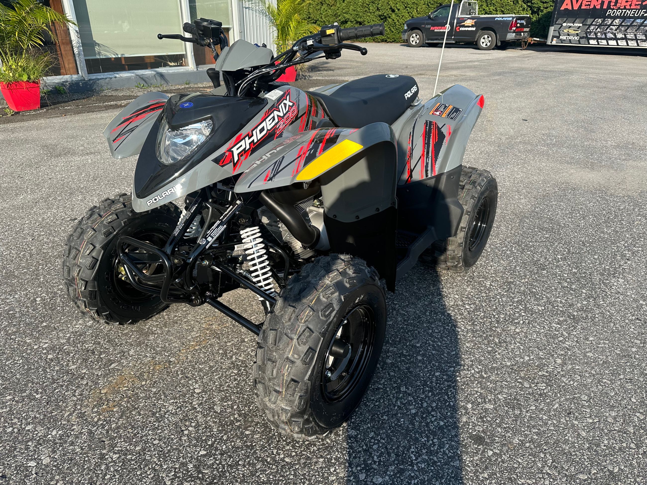 2024 Polaris Phoenix 200 300$ de rabais