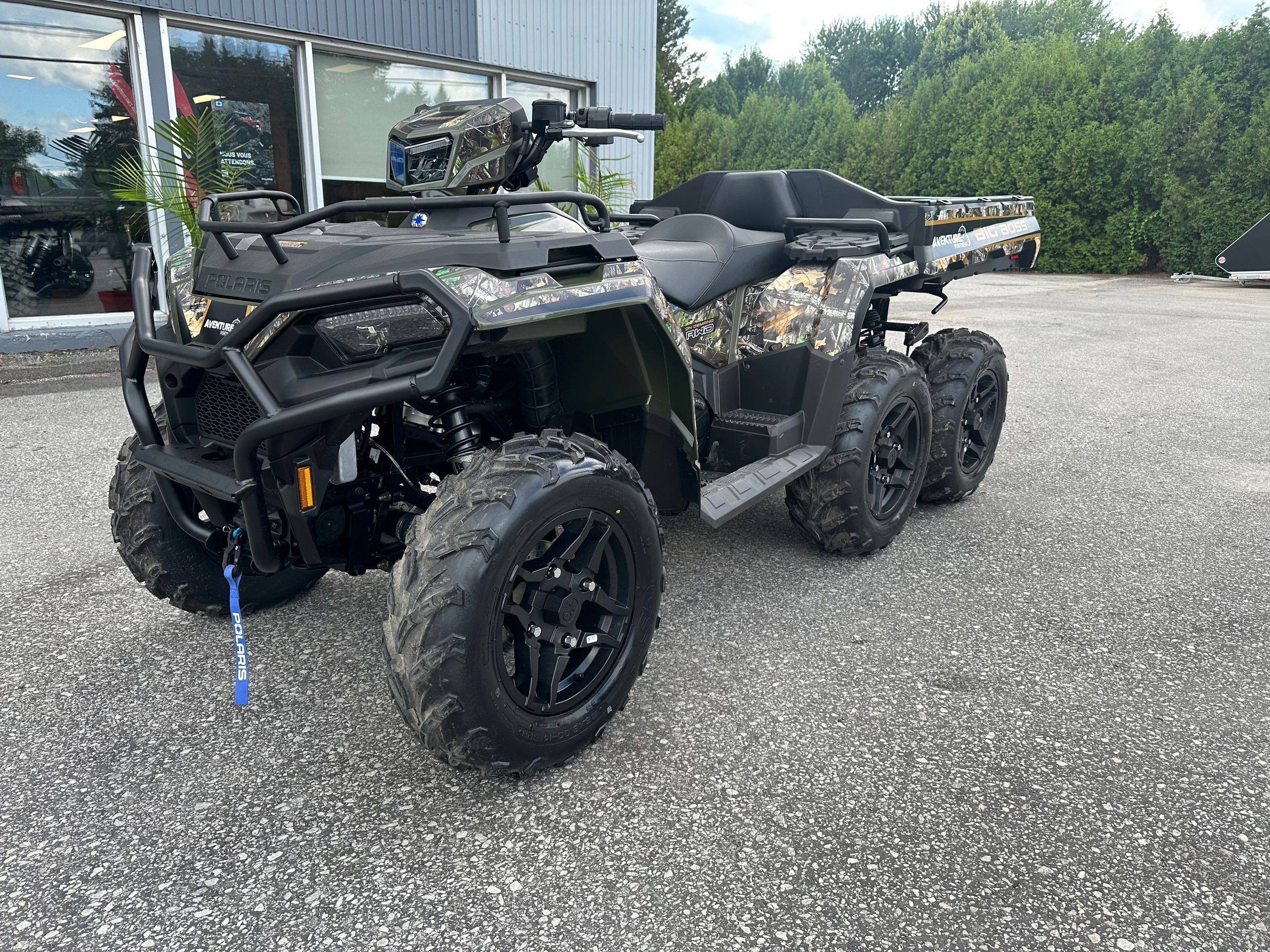2025 Polaris Sportsman 570 Big Boss 6x6 EPS 750$ de rabais et 1 ans de Garantie