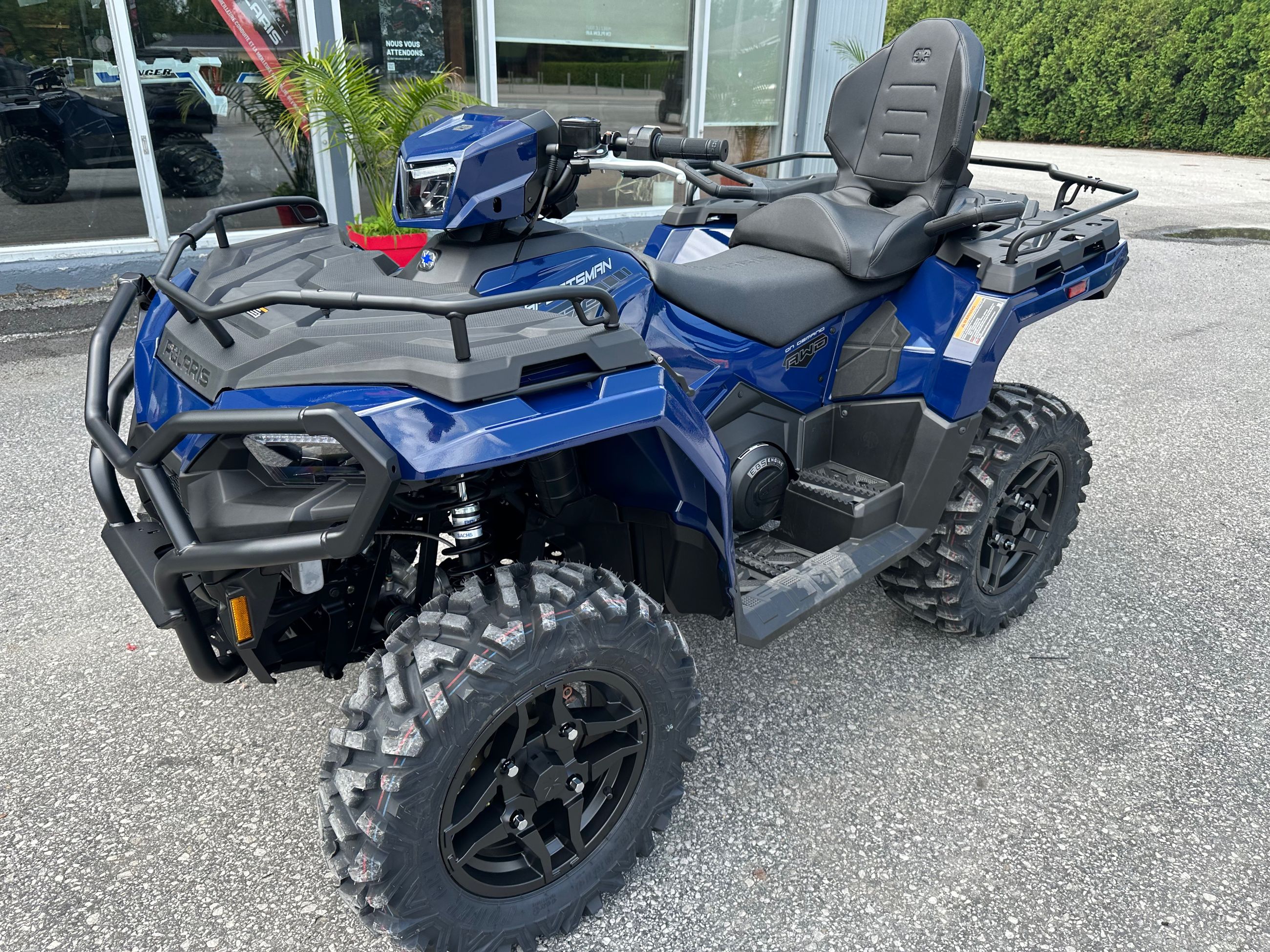 2025 Polaris SPORTSMAN 570 TOURING PREMIUM 2 places