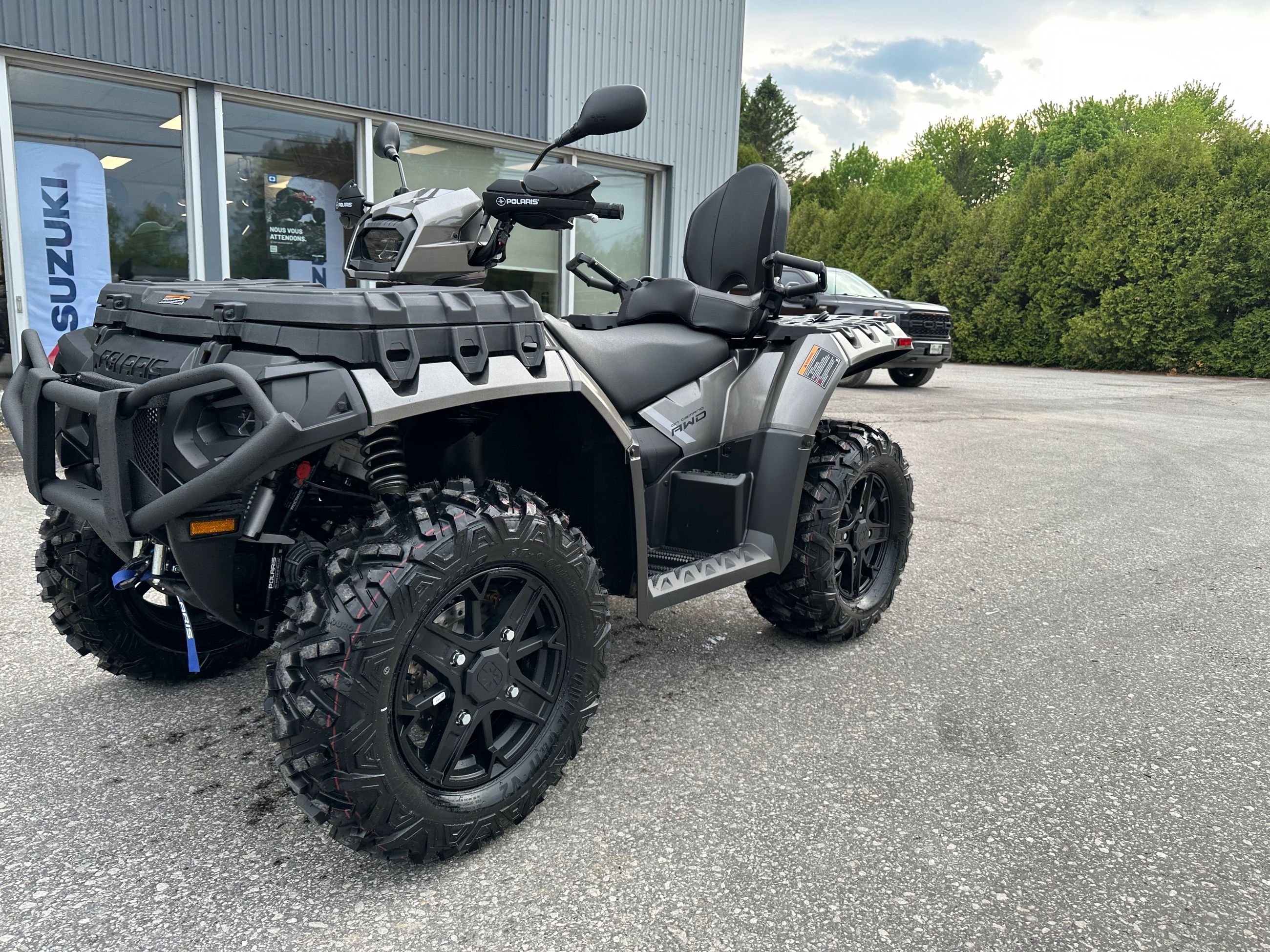 Polaris SPORTSMAN XP 1000 TOURING 2500$ rabais ou 2000$ Rabais et 2 ans de garantie 2026