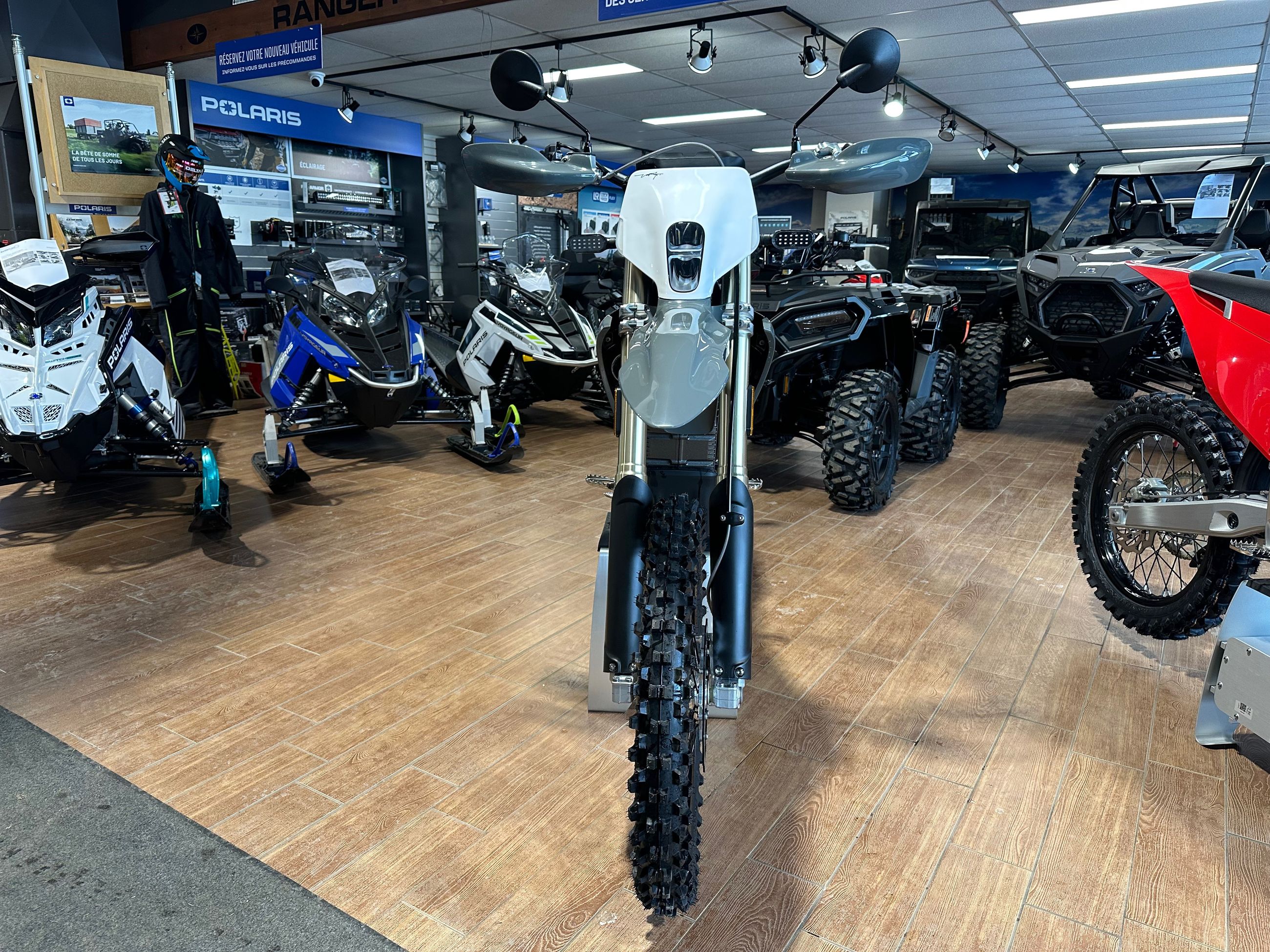 STARK FUTURE VARG EX ALPHA 80HP 2026