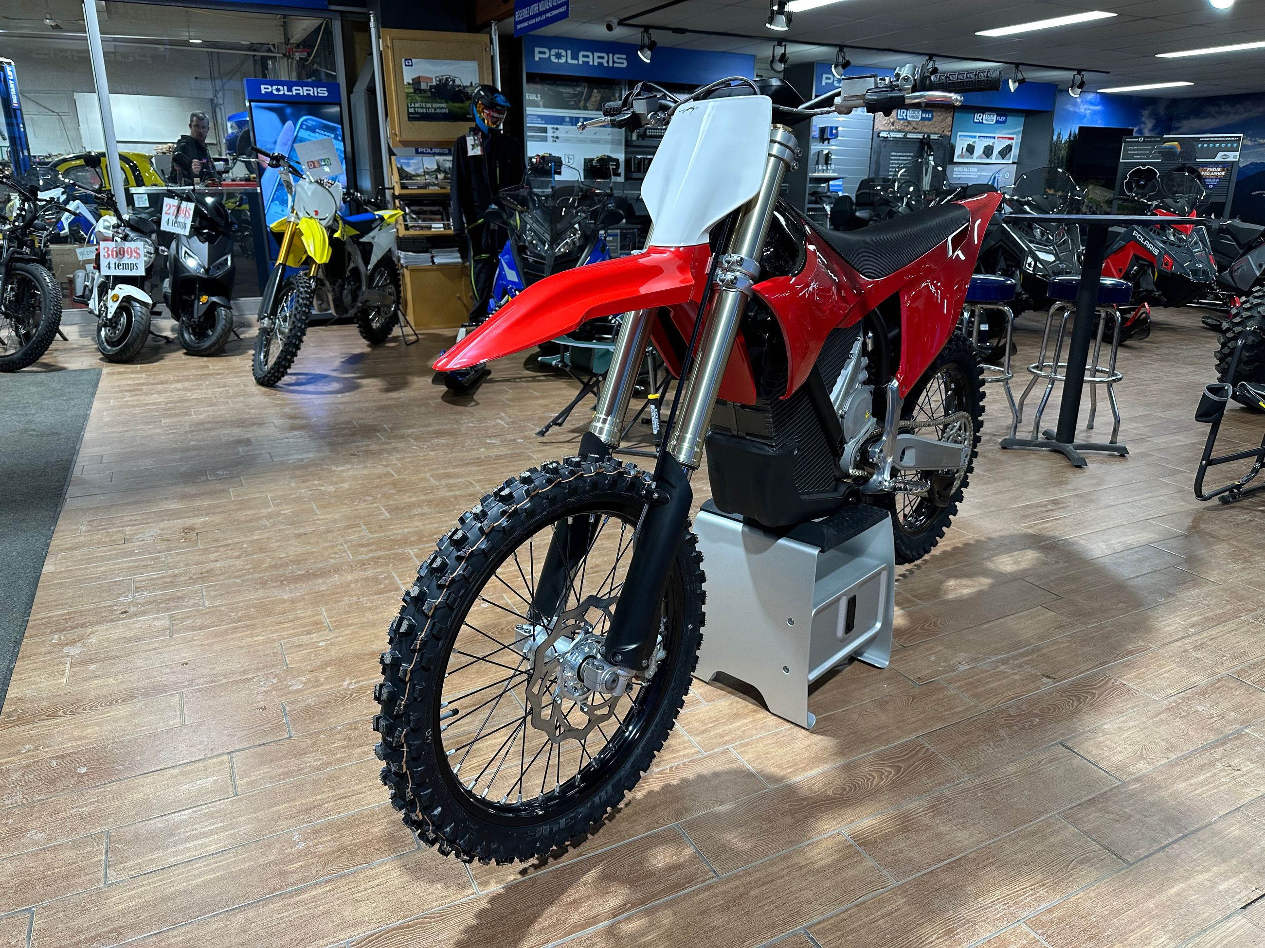 2025 STARK FUTURE VARG MX 1.2 ALPHA 80HP