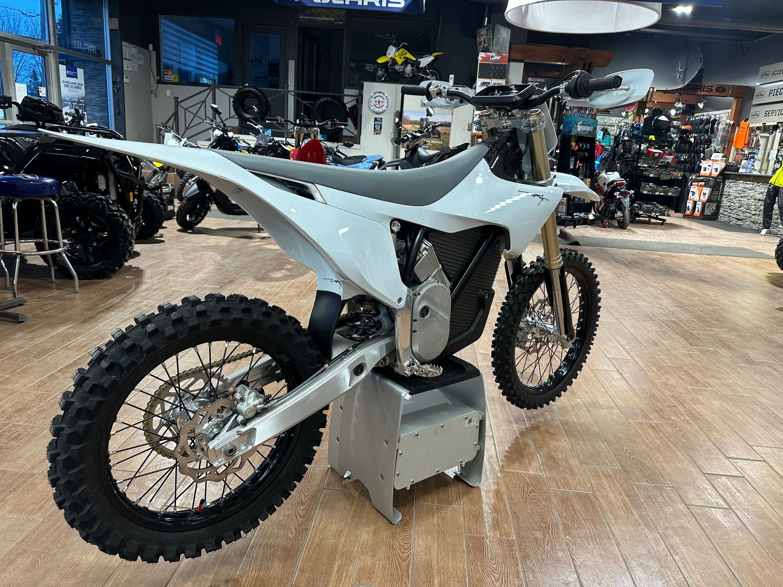 2025 STARK FUTURE VARG MX 1.2 60 HP