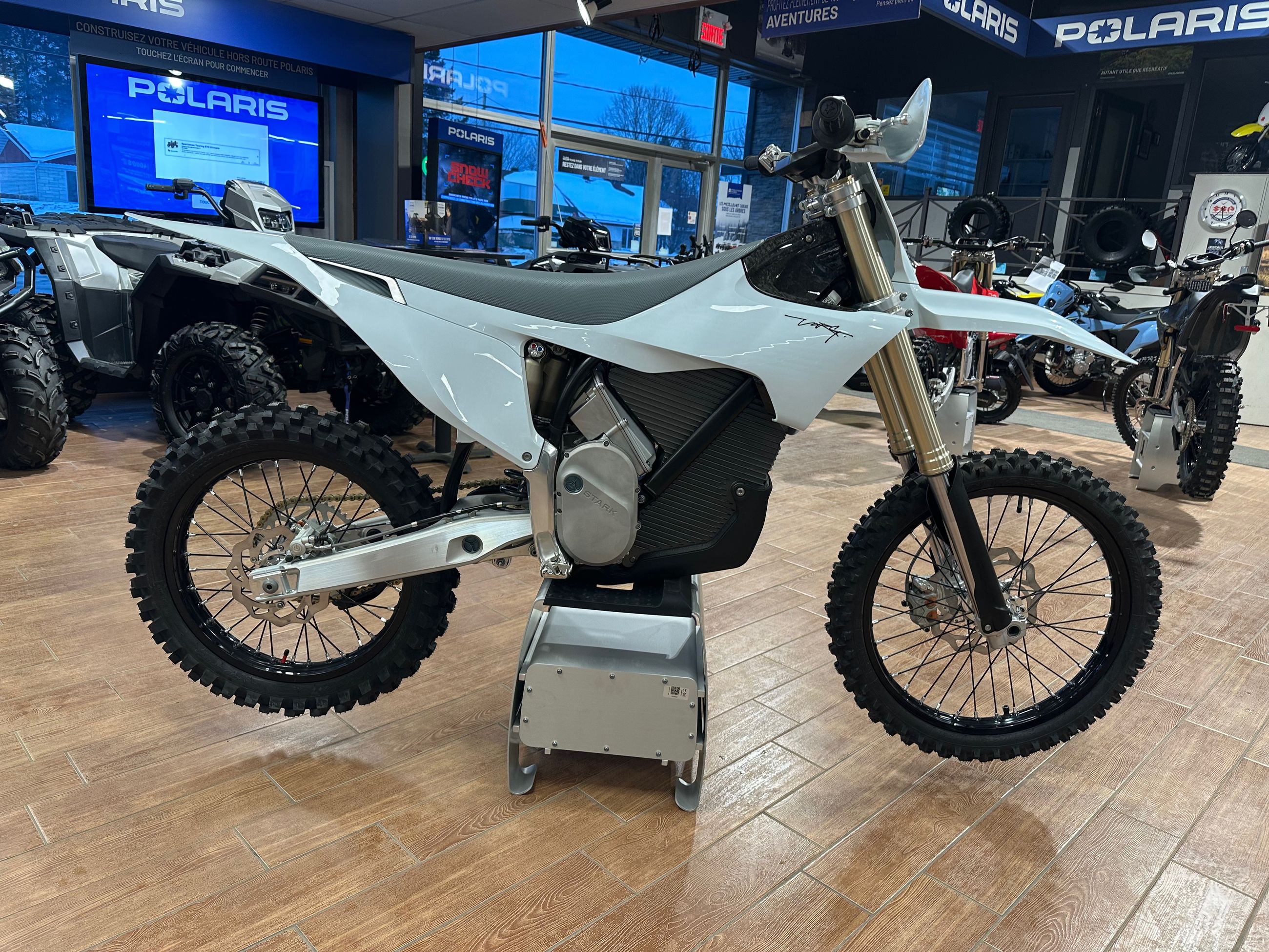 2025 STARK FUTURE VARG MX 1.2 60 HP