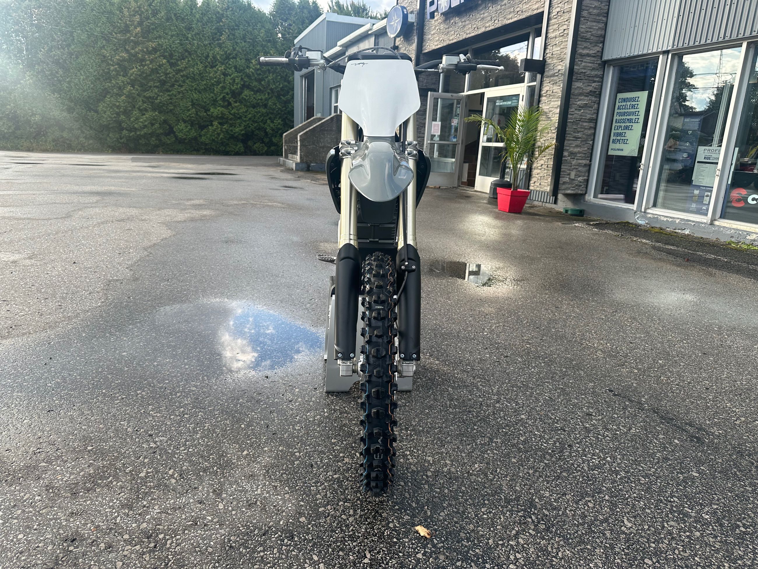 STARK FUTURE VARG MX 1.2 ALPHA 80HP 2026