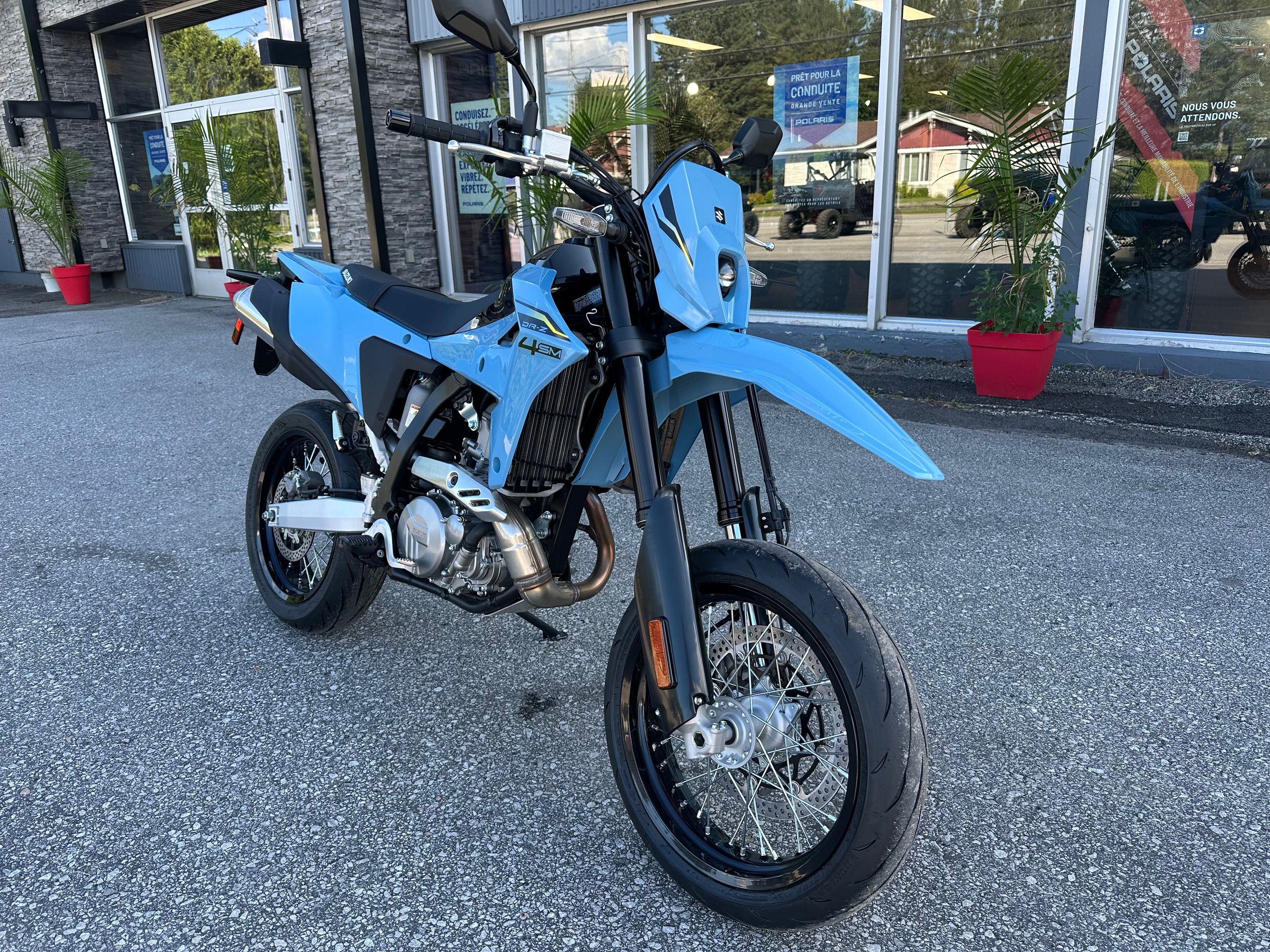 2025 Suzuki DR-Z4SM
