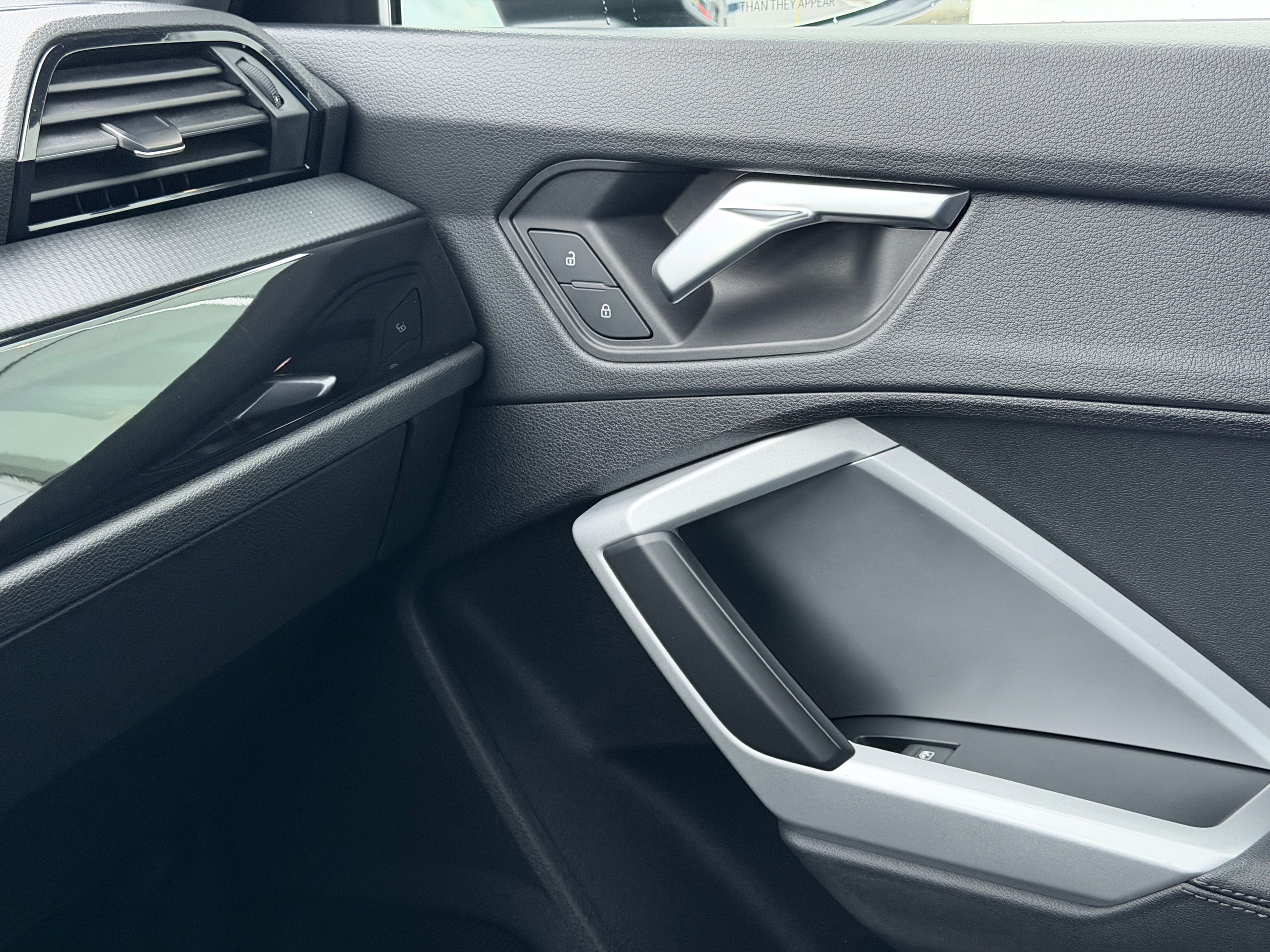 Audi Q3 Komfort 45 2022-30