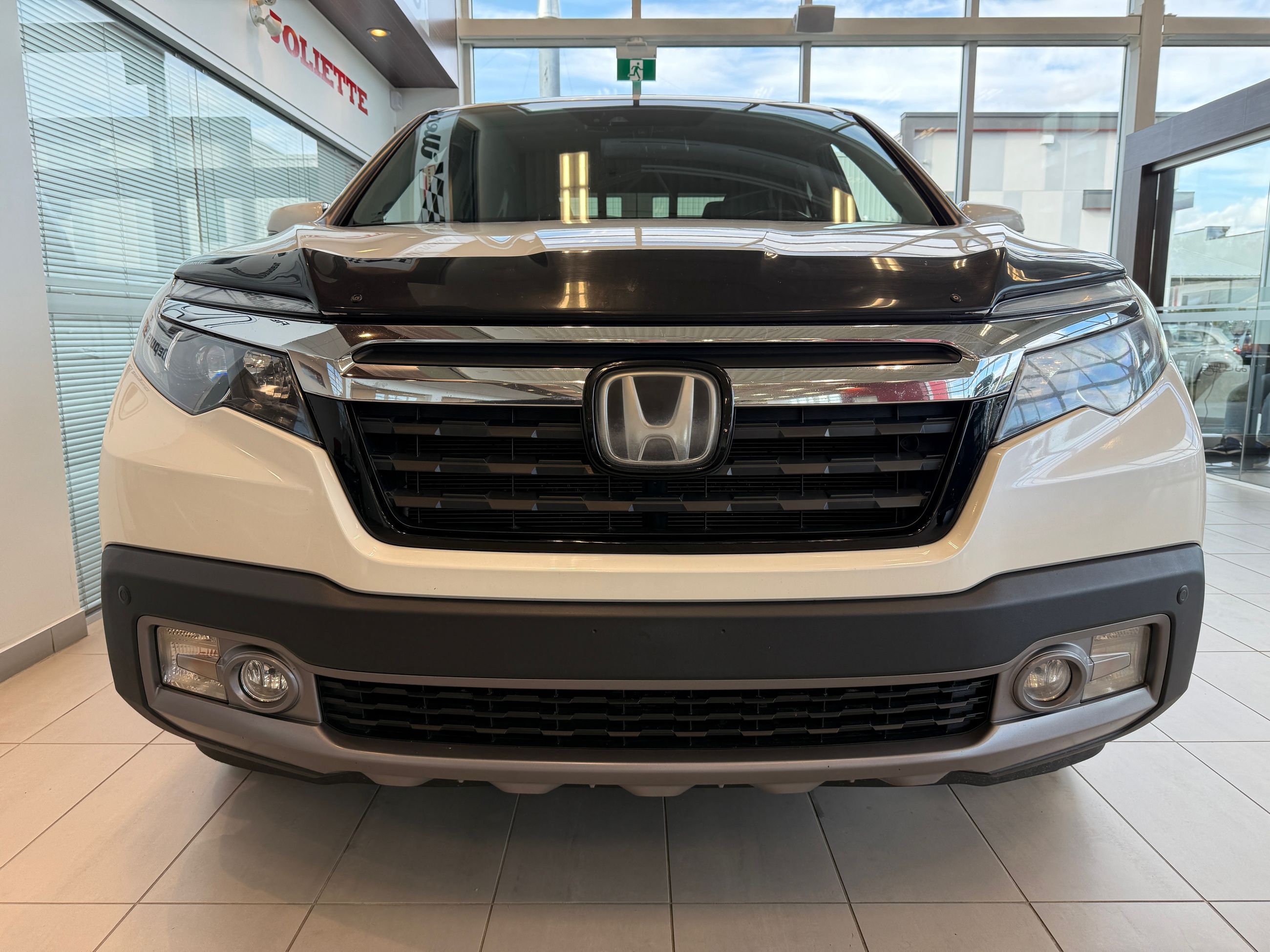 Honda Ridgeline Touring AWD 2017-3