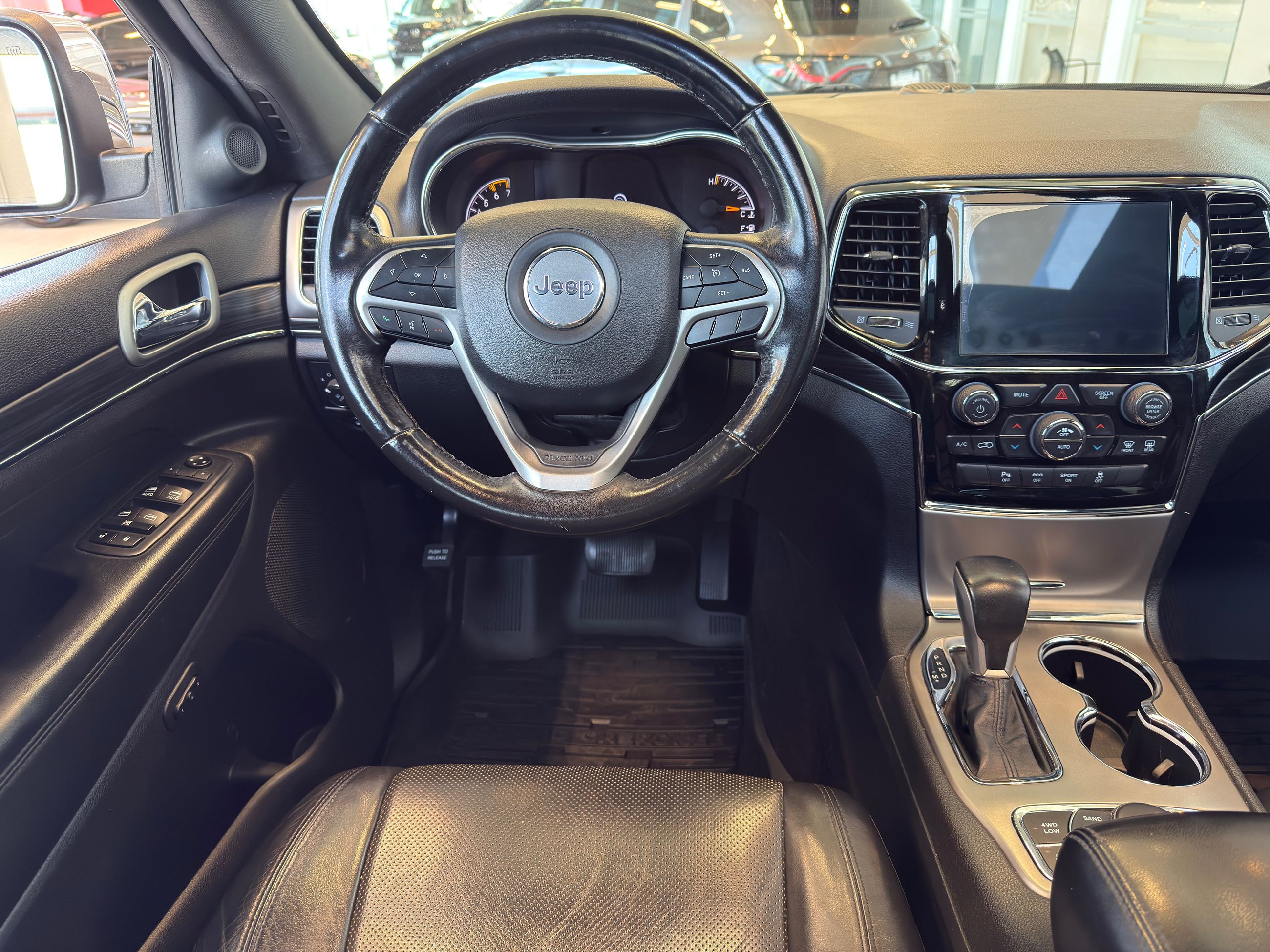 Jeep Grand Cherokee Limited 2019-15