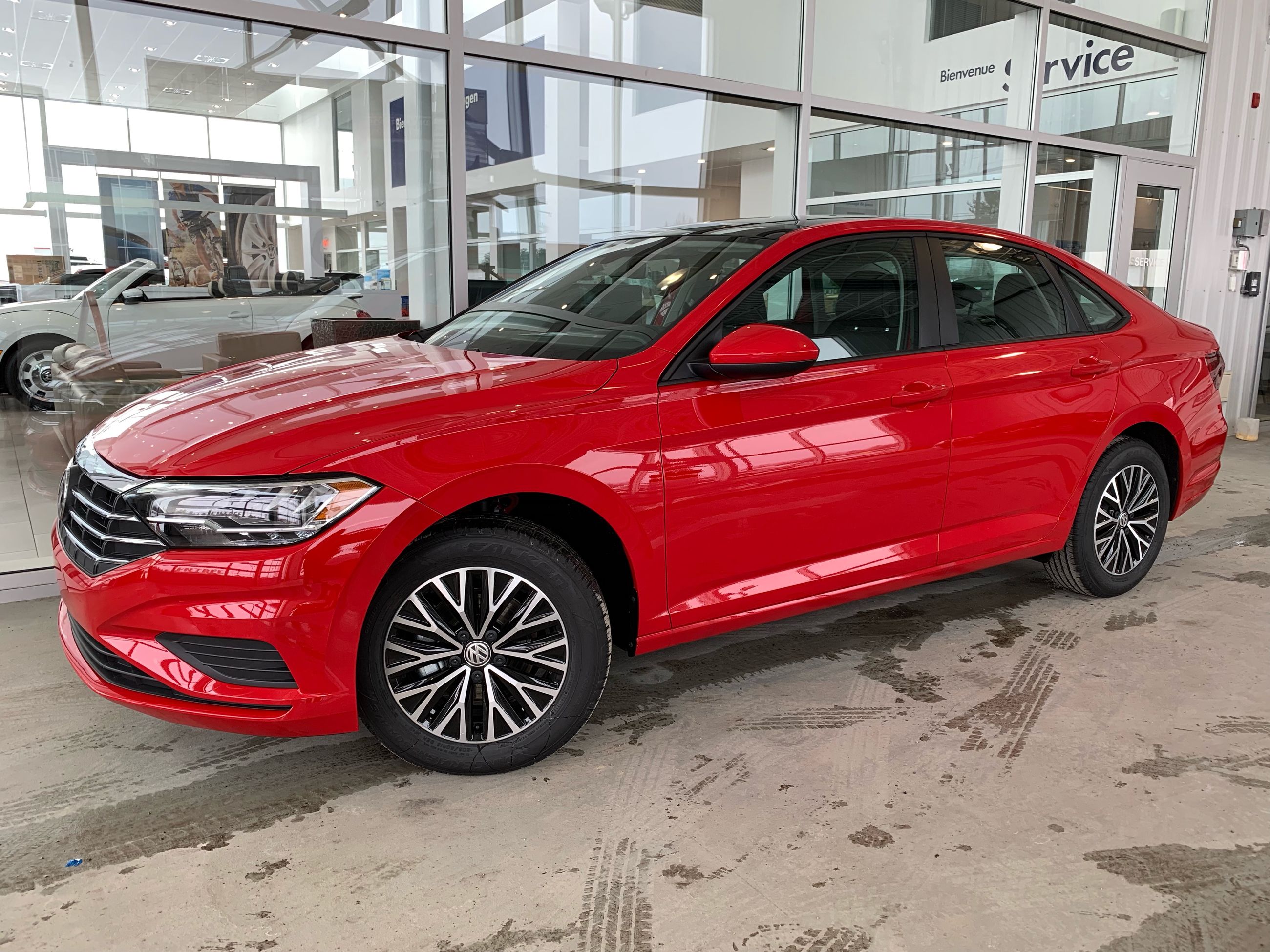 Volkswagen Jetta HIGHLINE 2019 ROUGE TORNADE neuf 28275.0 Joliette