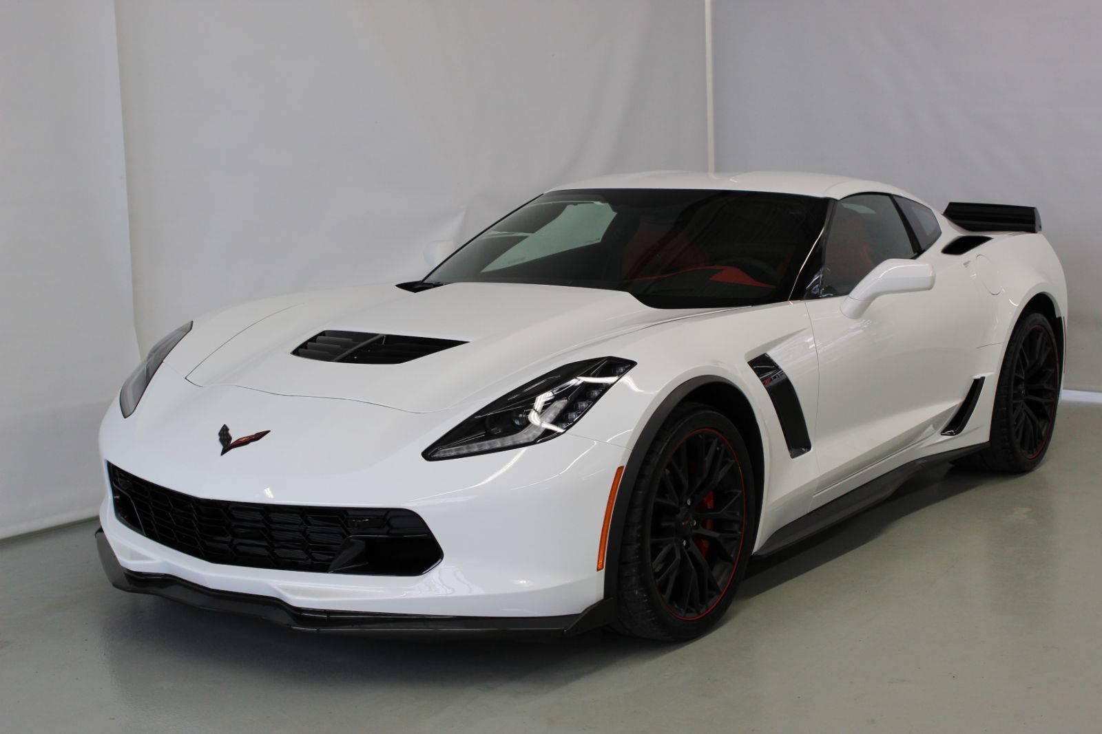 New 2019 Chevrolet Corvette Z06 2lz Coup 233 Arctic White