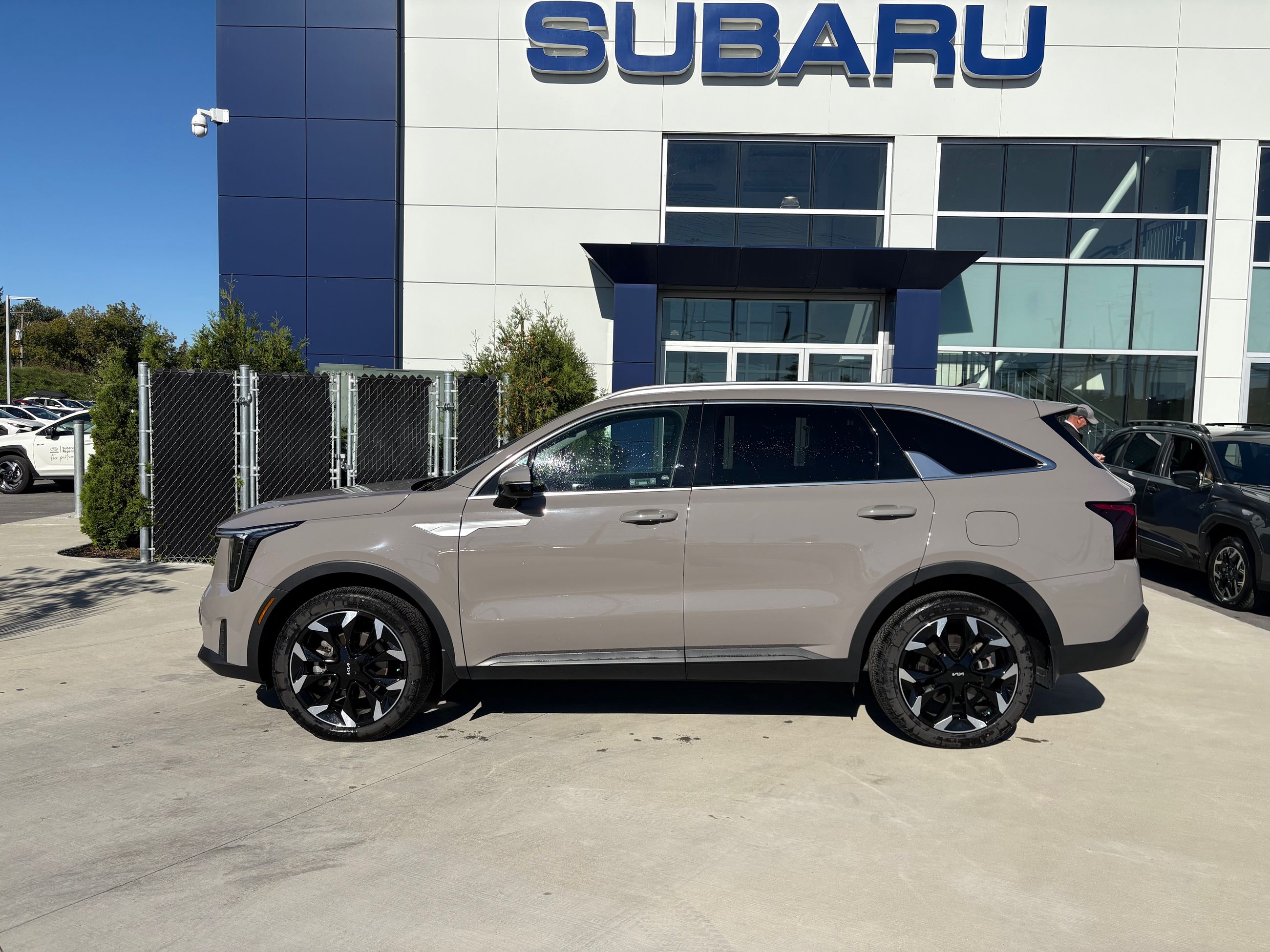 Photo Kia Sorento EX, CAMÉRA DE RECUL, BANC CHAUFFANT, CUIR 2025 #6