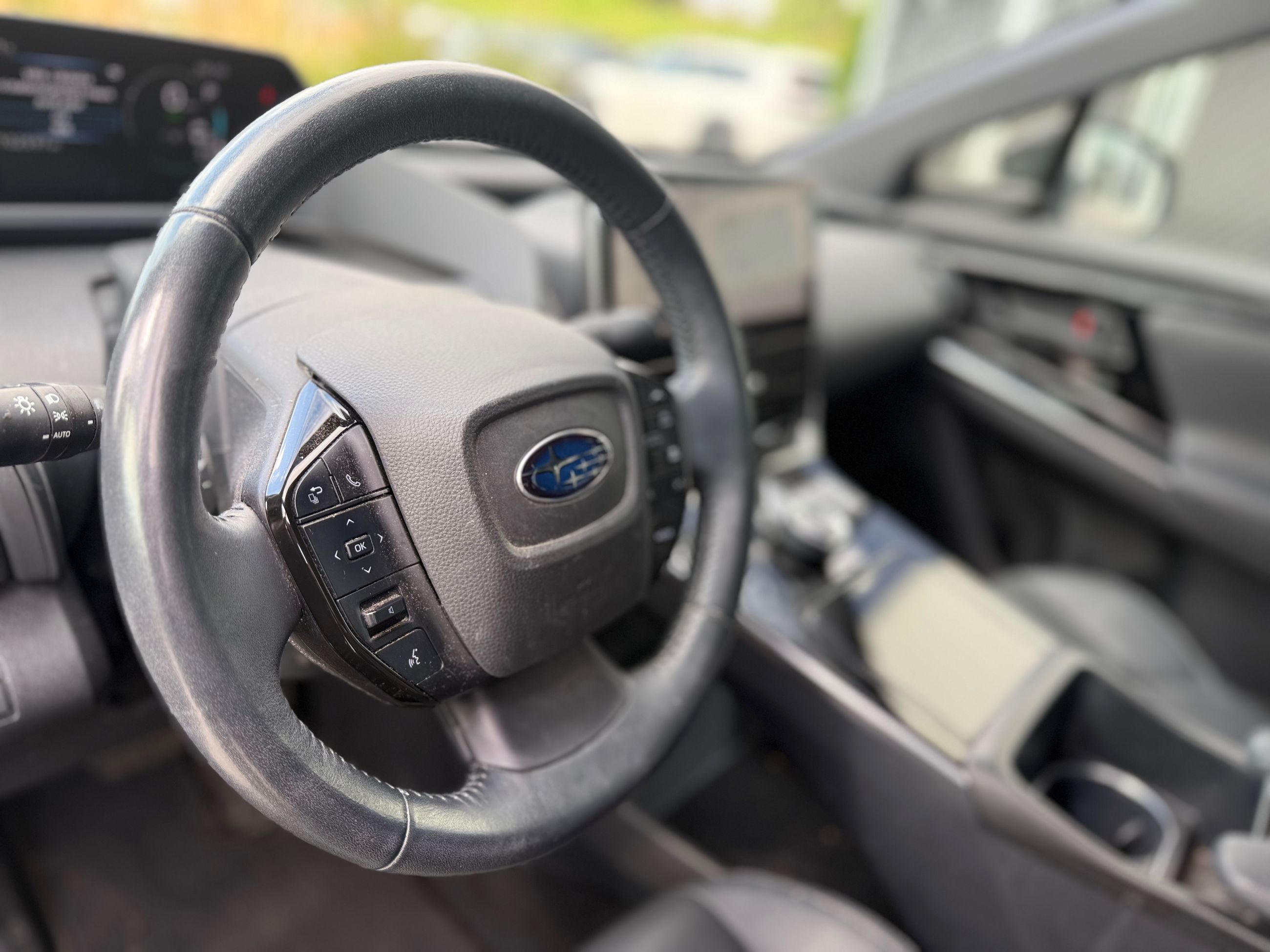 Photo 2023 Subaru Solterra LUXE,CAMÉRA DE RECUL,BANC CHAUFFANT #4