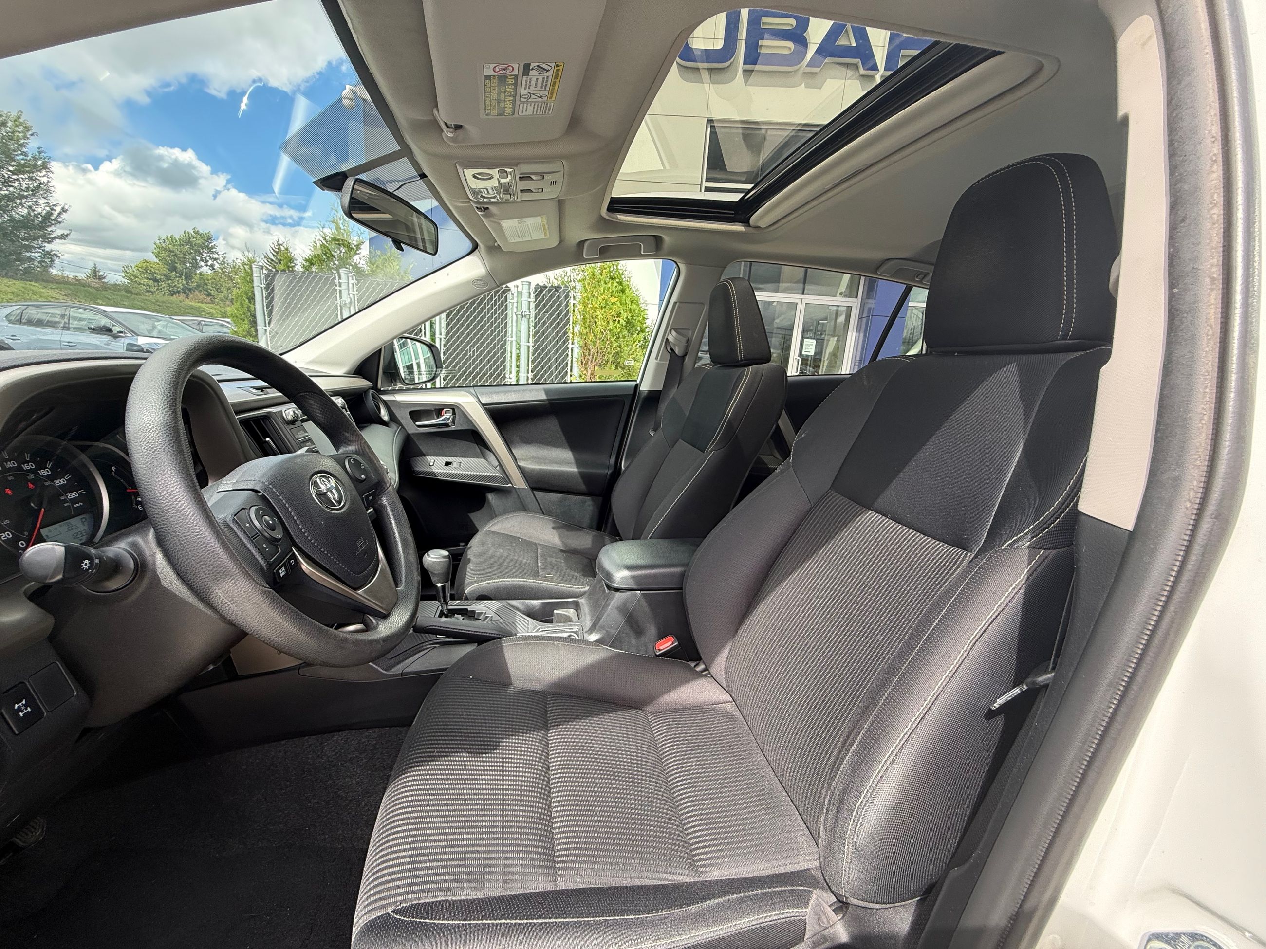 Photo 2015 Toyota RAV4 XLE,AWD,CAMÉRA DE RECUL,BANC CHAUFFANT #5