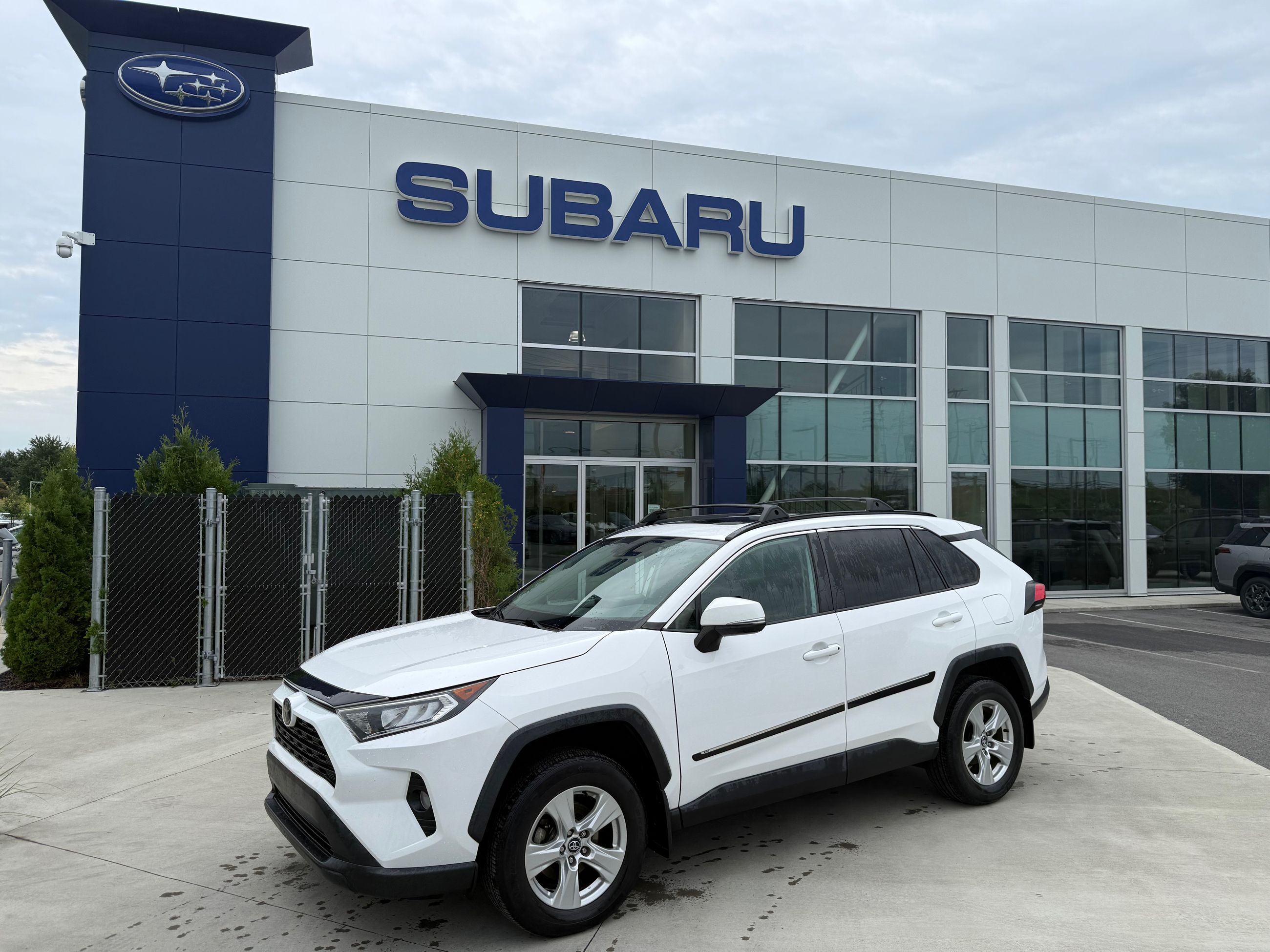 Photo Toyota RAV4 XLE,AWD,CAMÉRA DE RECUL,BANC CHAUFFANT 2019 #4