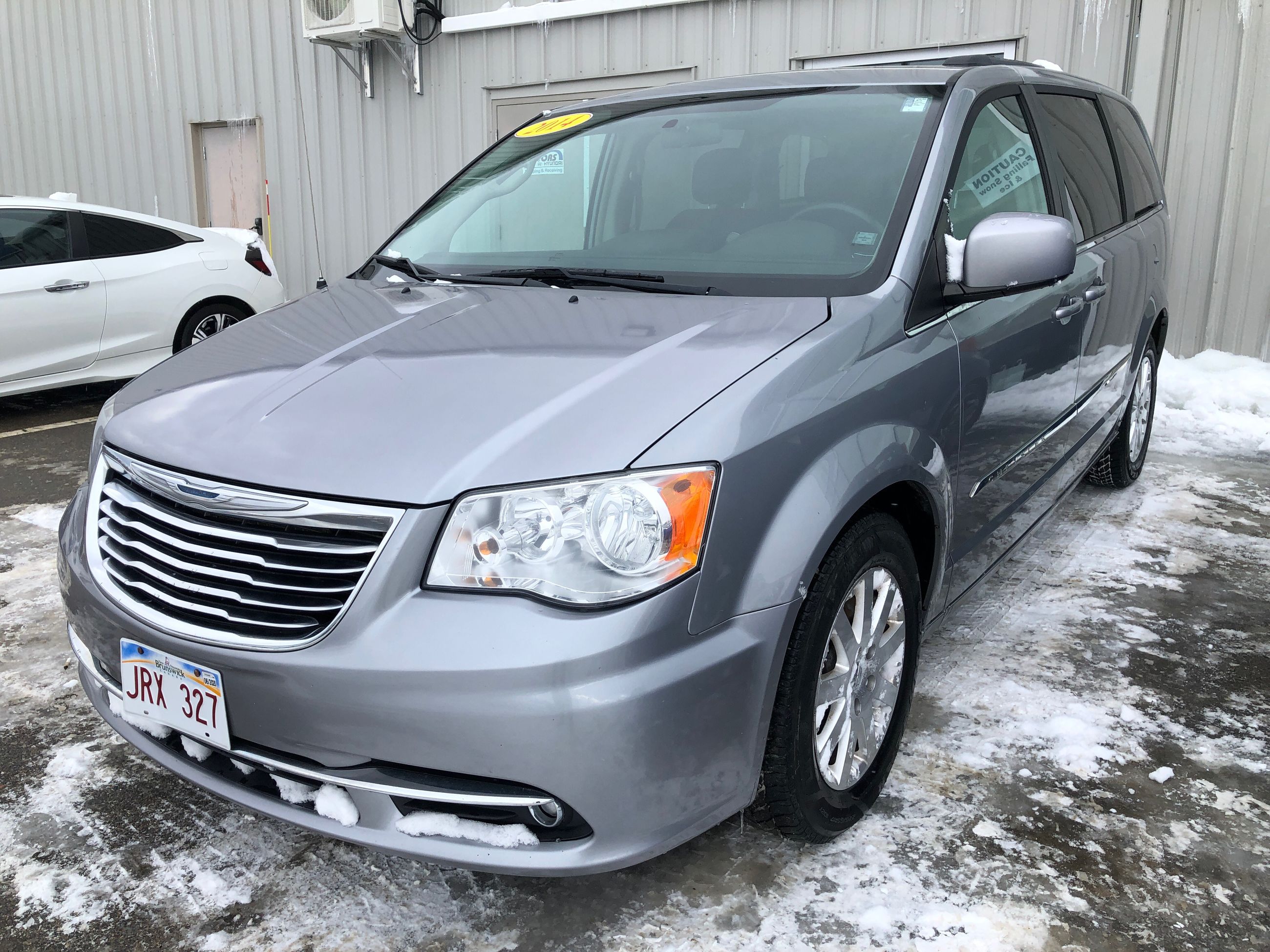 Used 2014 Chrysler Town & Country Touring in Miramichi