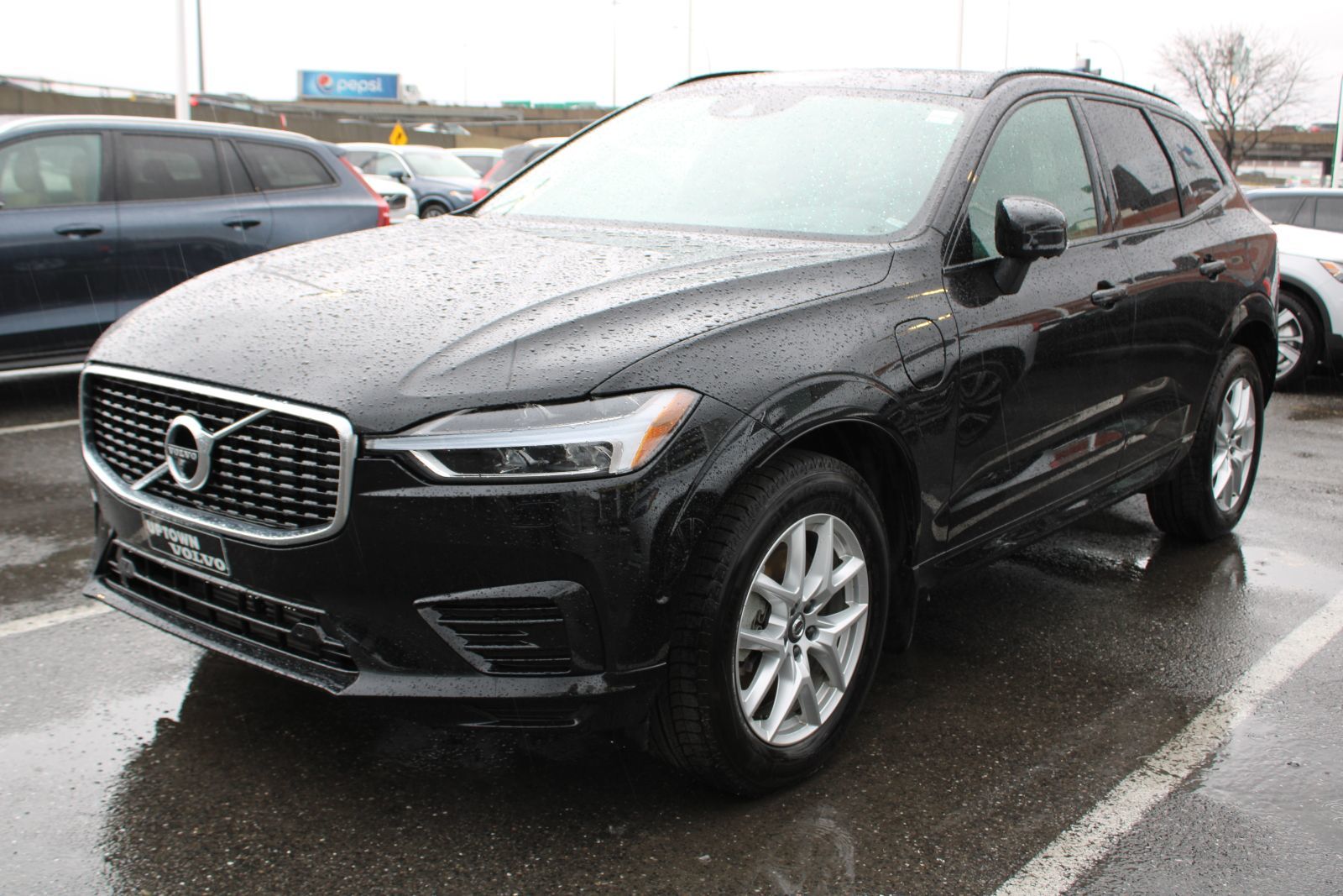 Used 2020 Volvo XC60 T8 eAWD Plug-In Hybrid R-Design - $75405.0