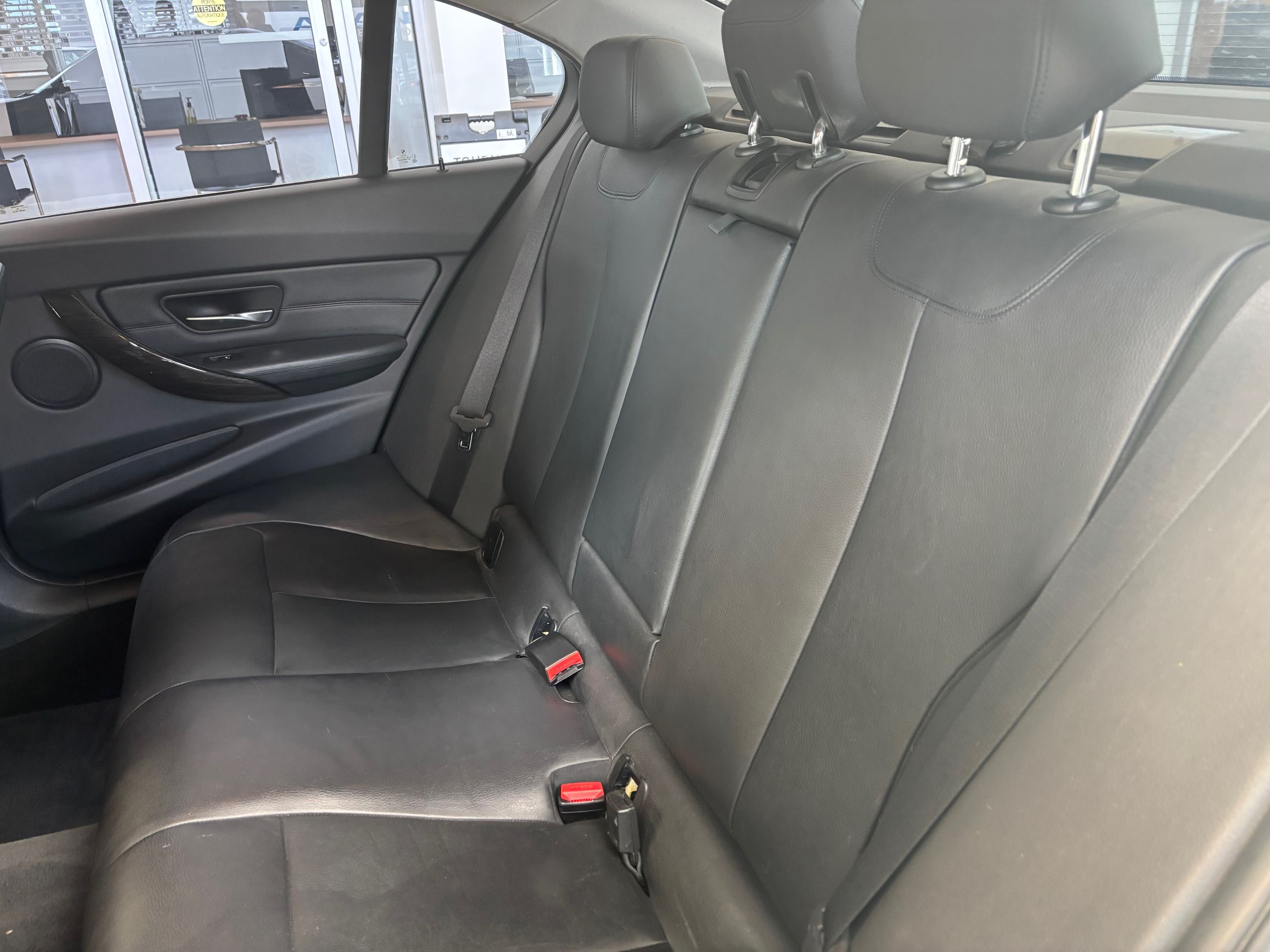 BMW 3 Series 320i xDrive INTERIEUR DE CUIR TOIT OUVRANT 2015 FINANCEMENT FACILE