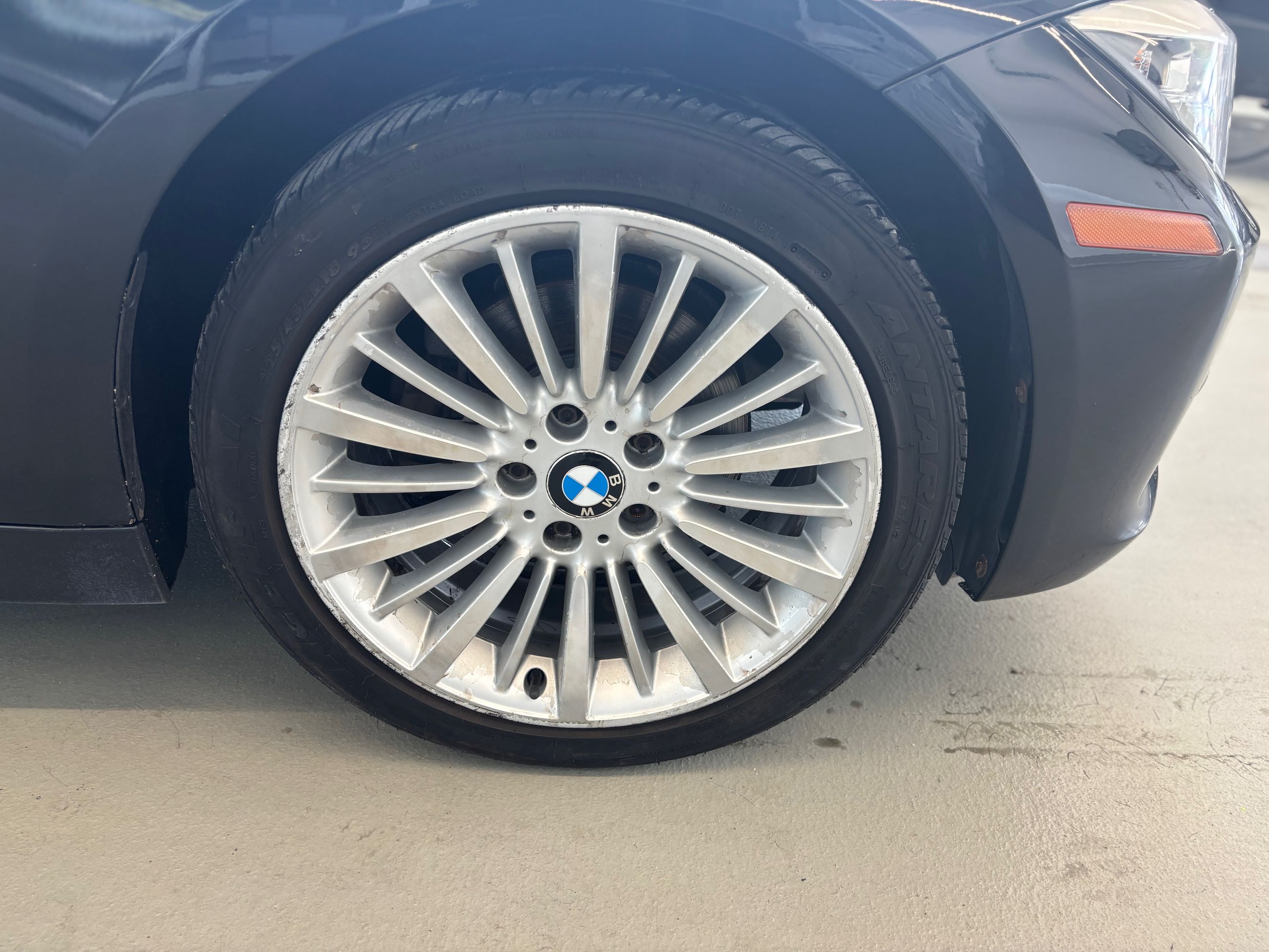 BMW 3 Series 320i xDrive INTERIEUR DE CUIR TOIT OUVRANT 2015 FINANCEMENT FACILE