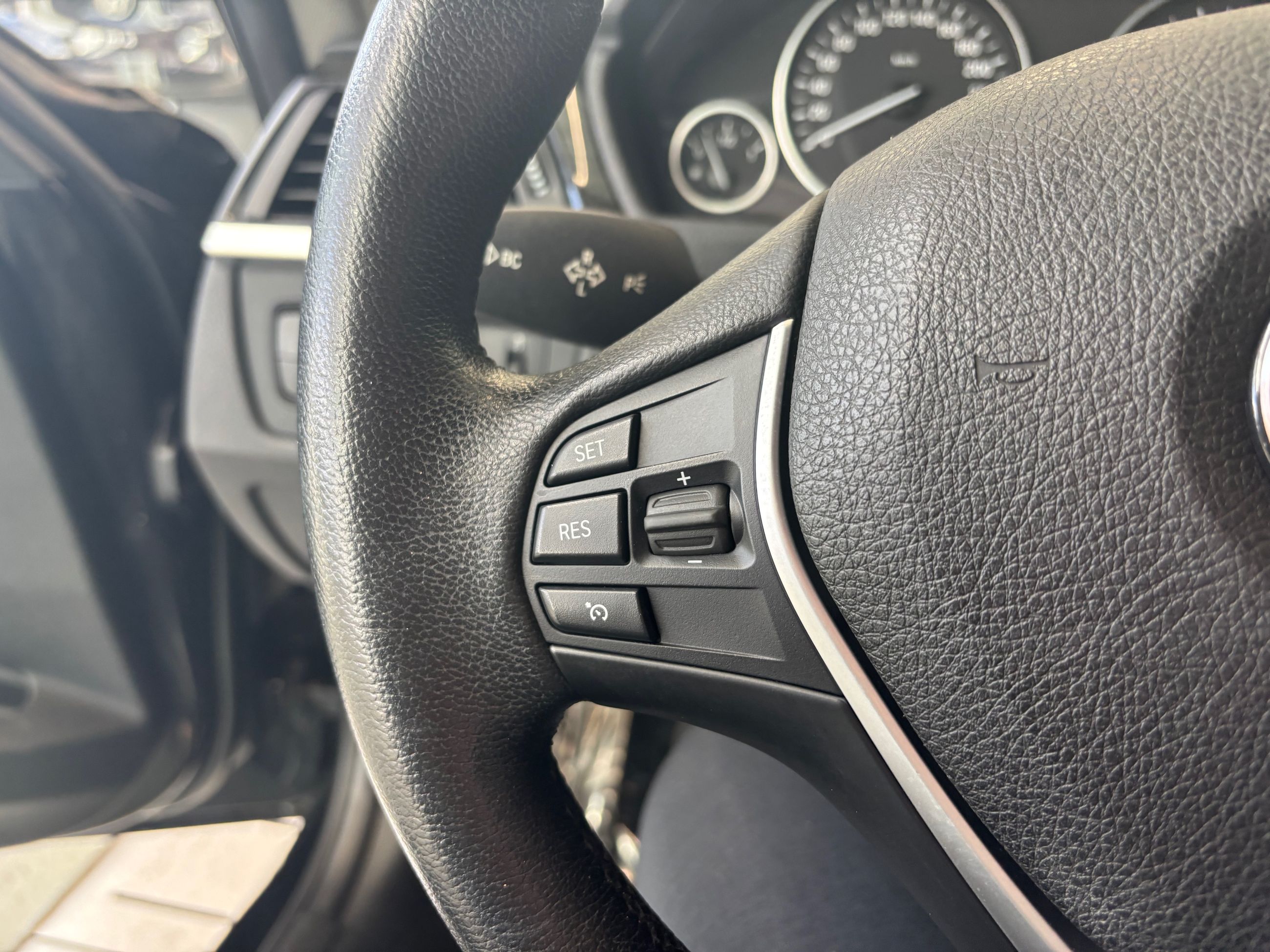 BMW 3 Series 320i xDrive INTERIEUR DE CUIR TOIT OUVRANT 2015 FINANCEMENT FACILE