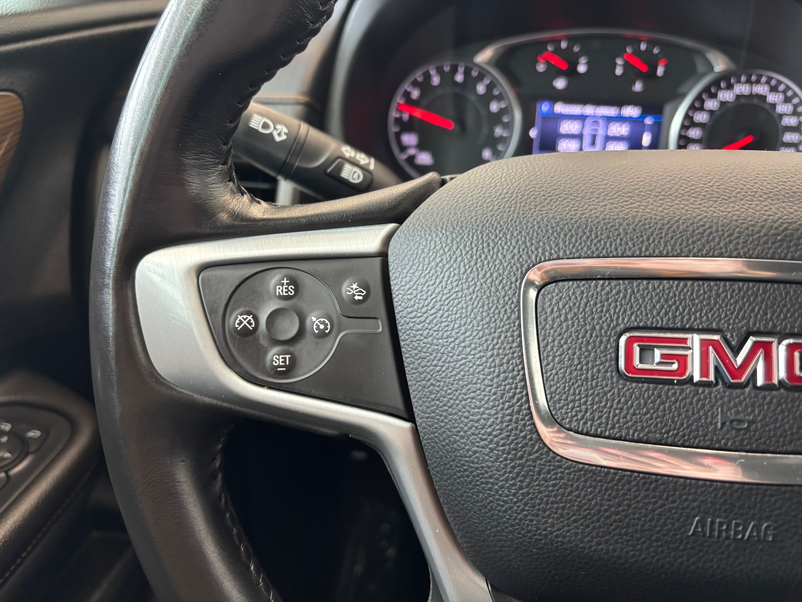GMC Terrain SLE AWD SIEGES CHAUFFANT SUIVI DE VOIE DEMARREUR 2021 JAMAIS ACCIDENTÉ