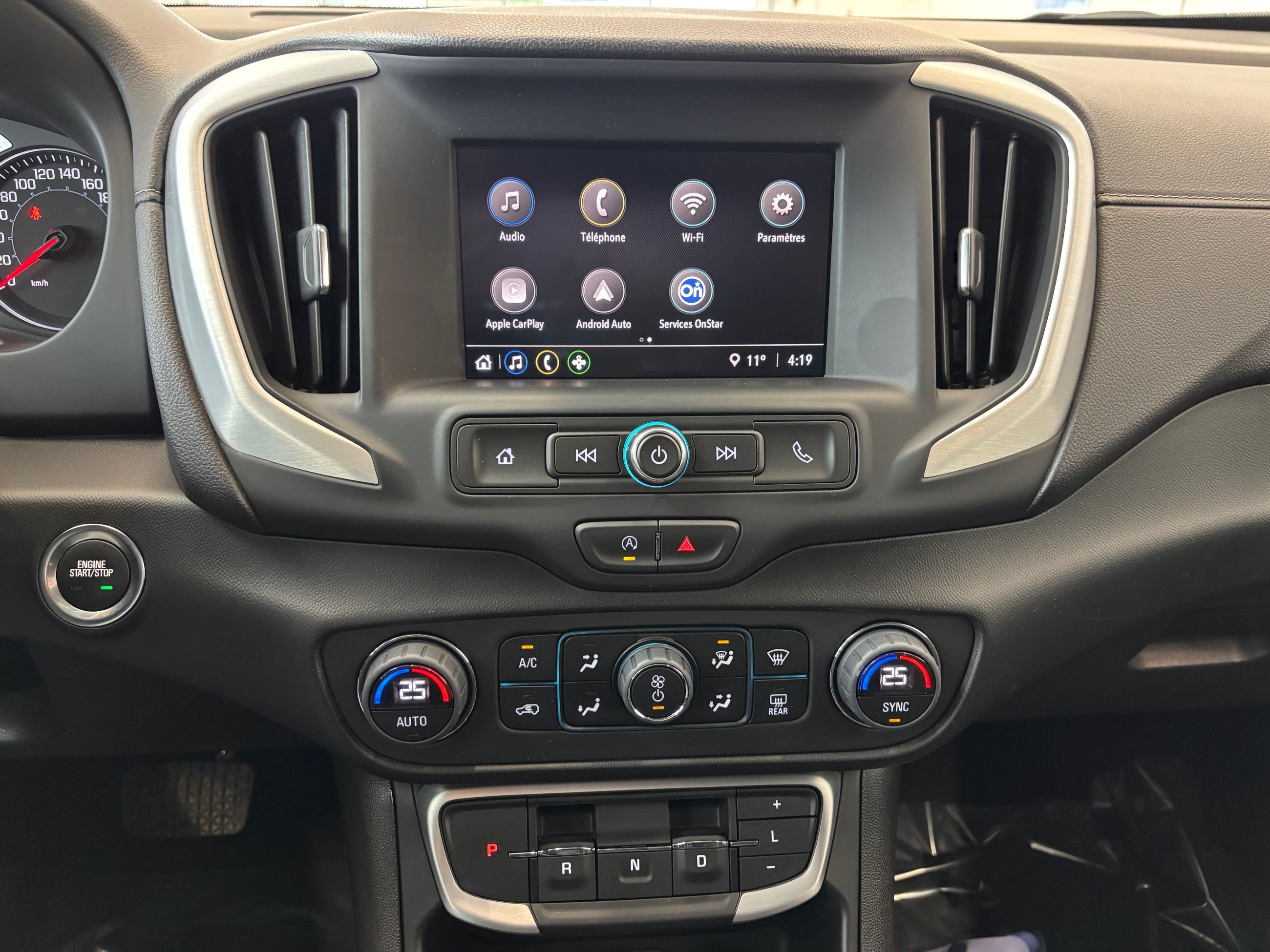 GMC Terrain SLE AWD SIEGES CHAUFFANT CARPLAY 2023 JAMAIS ACCIDENTÉ