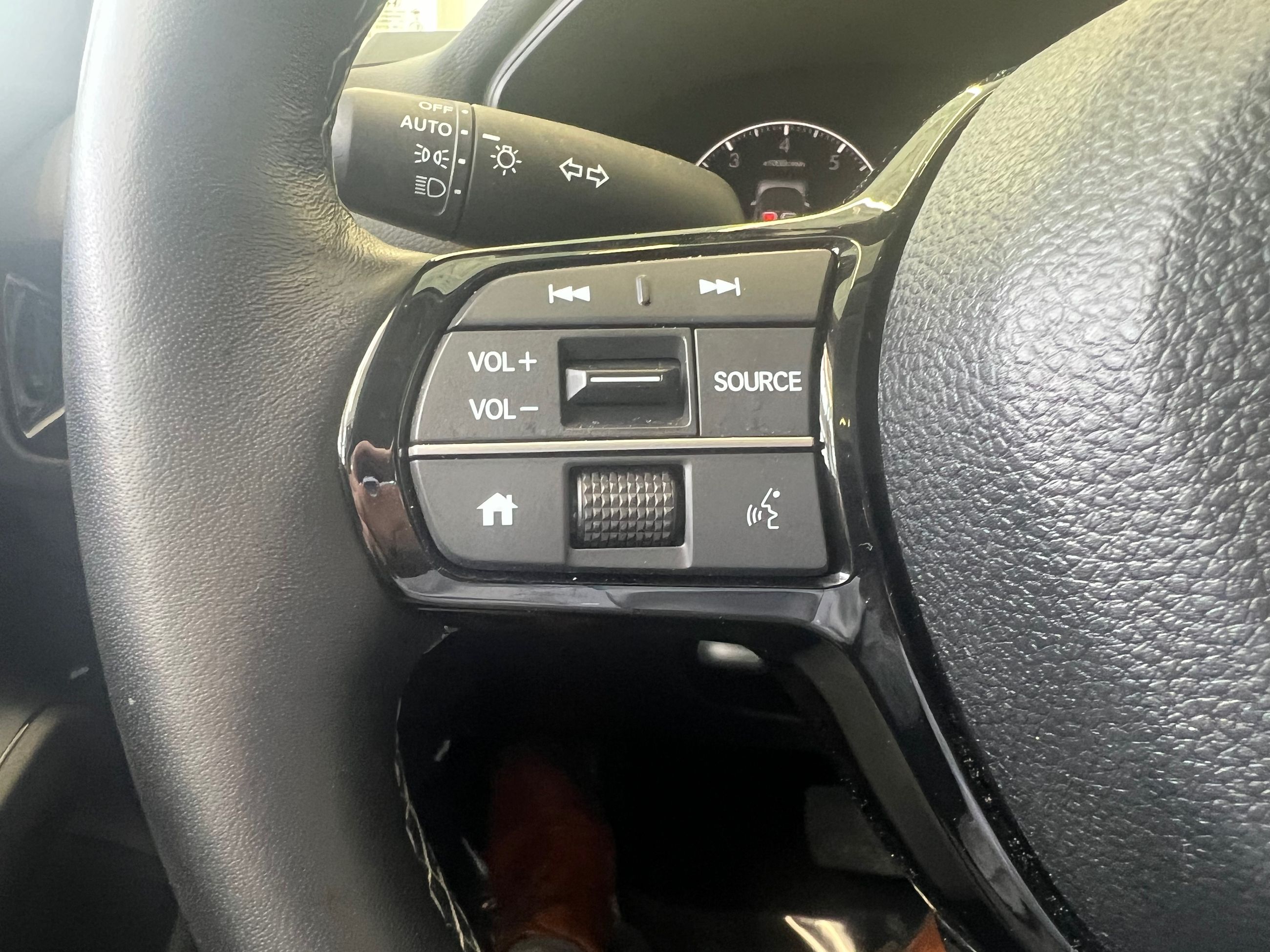 Honda Civic Sedan EX TOIT OUVRANT SIEGES CHAUFFANT CARPLAY 2024 JAMAIS ACCIDENTÉ