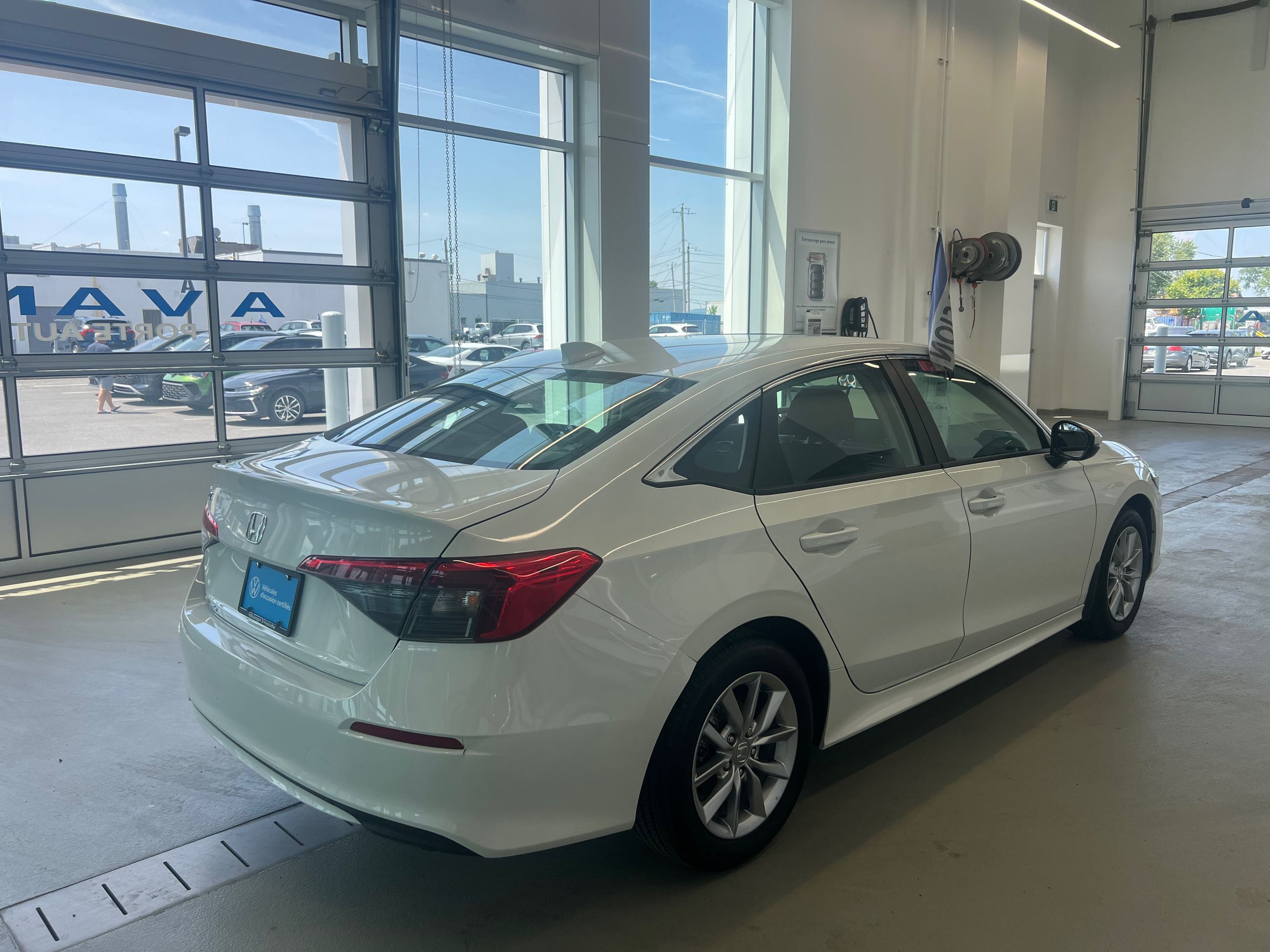 Honda Civic Sedan EX TOIT OUVRANT SIEGES CHAUFFANT CARPLAY 2024 JAMAIS ACCIDENTÉ