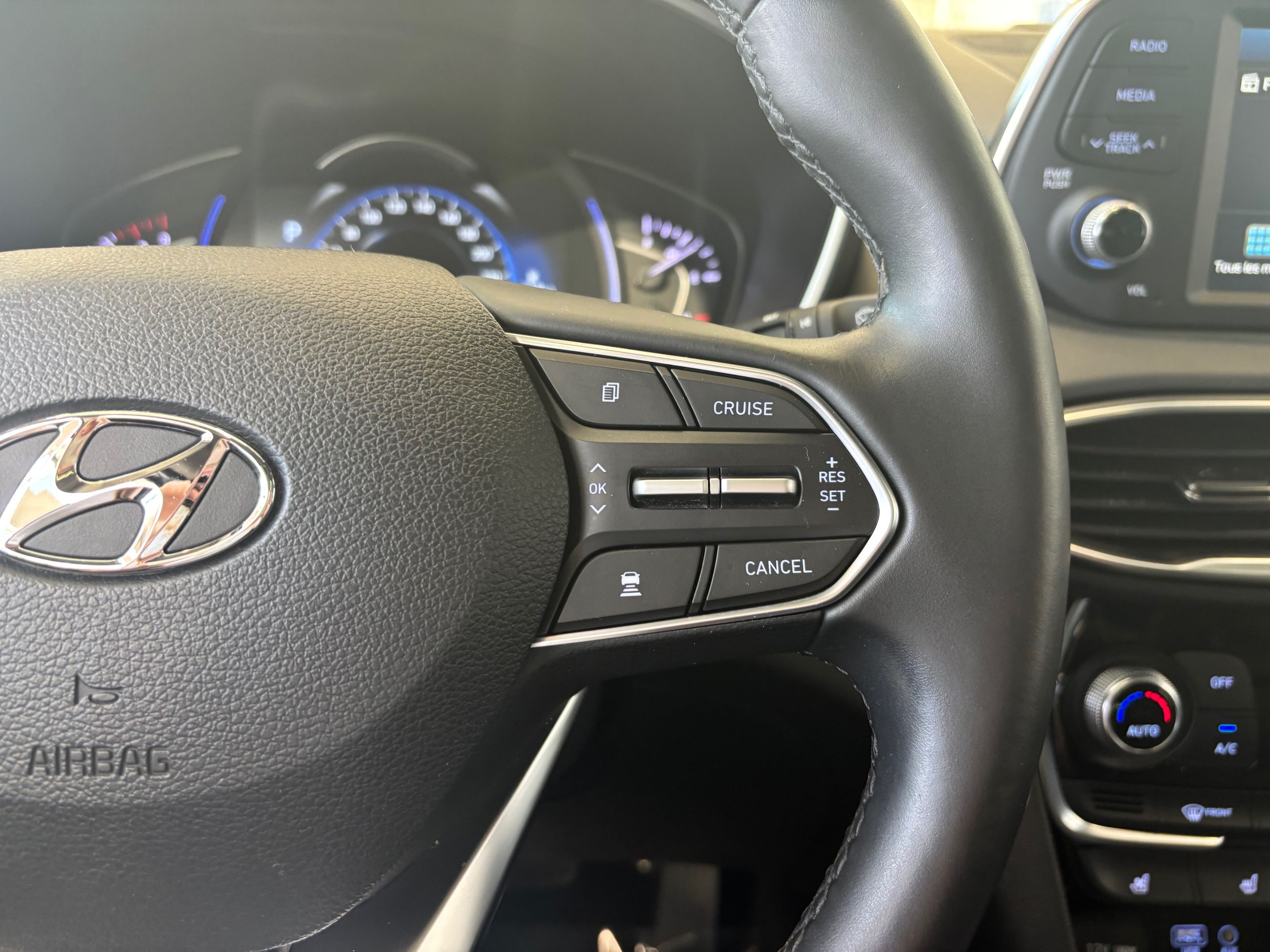 Hyundai Santa Fe Luxury JAMAIS ACCIDENTÉ 1 SEUL PROPIO 2020 FINANCEMENT AVANTAGEUX