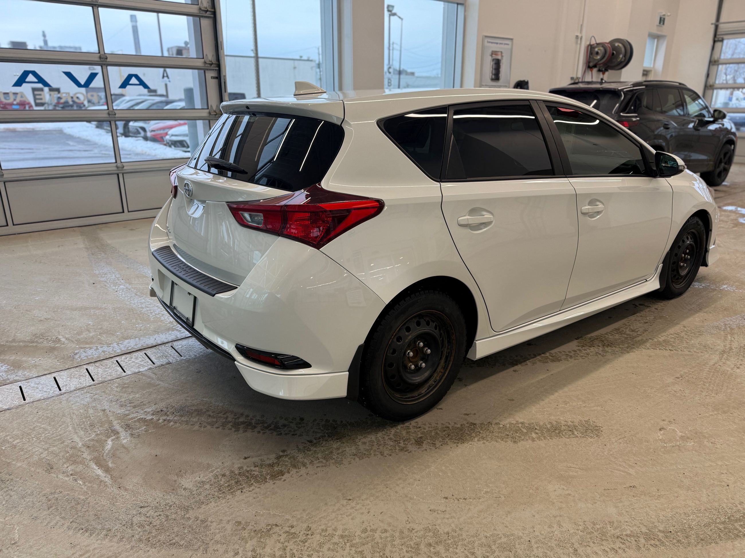 Scion iM Base 2016