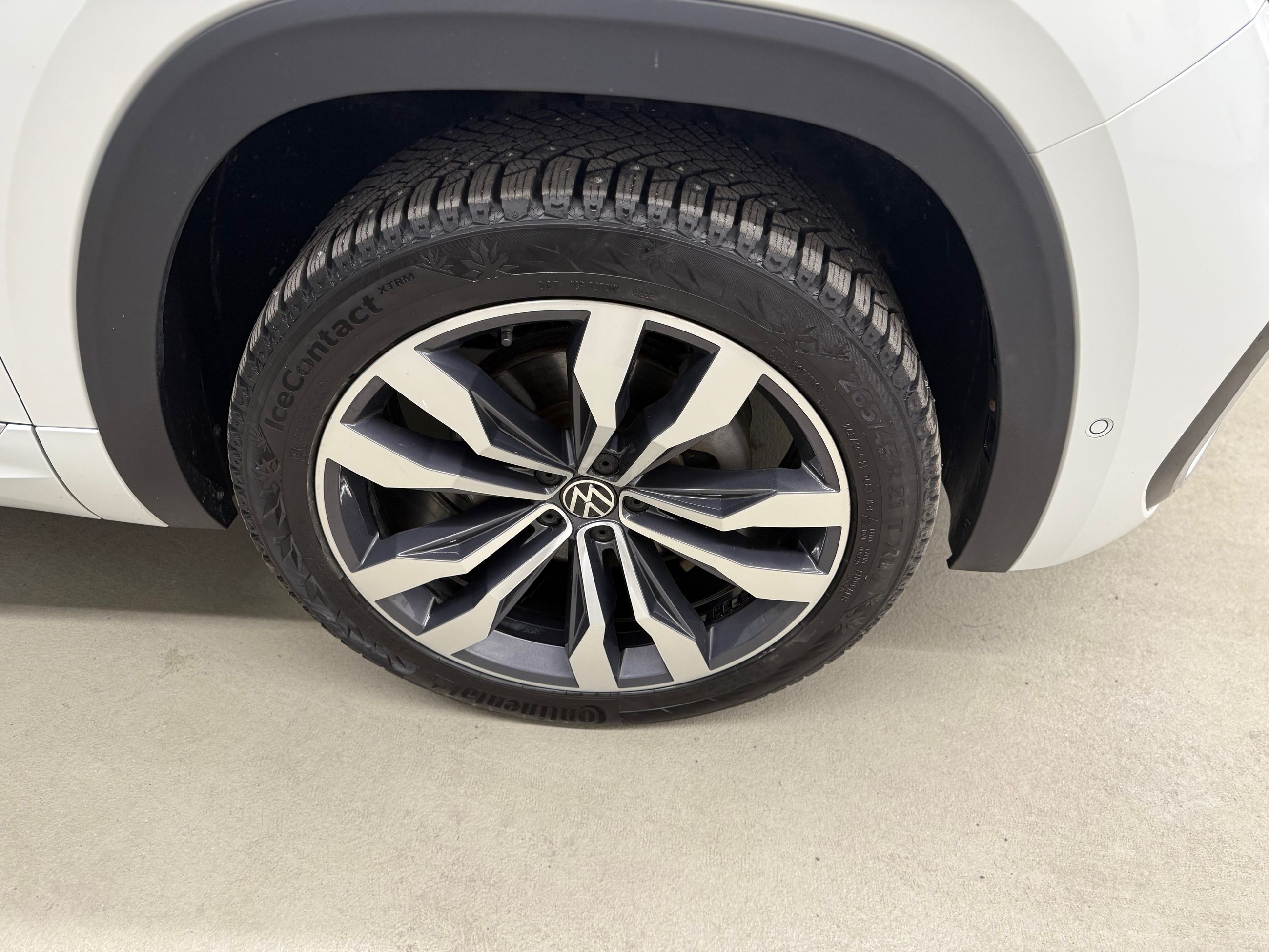 Volkswagen Atlas Cross Sport Execline INTERIEUR DE CUIR 2021 POSSIBILITÉ DE 3.99%