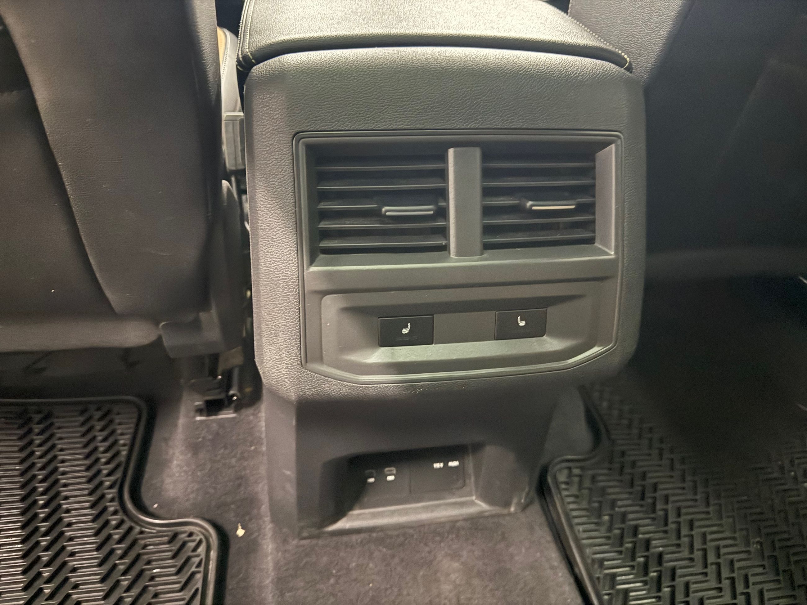 Volkswagen Atlas Cross Sport Execline INTERIEUR DE CUIR 2021 POSSIBILITÉ DE 3.99%