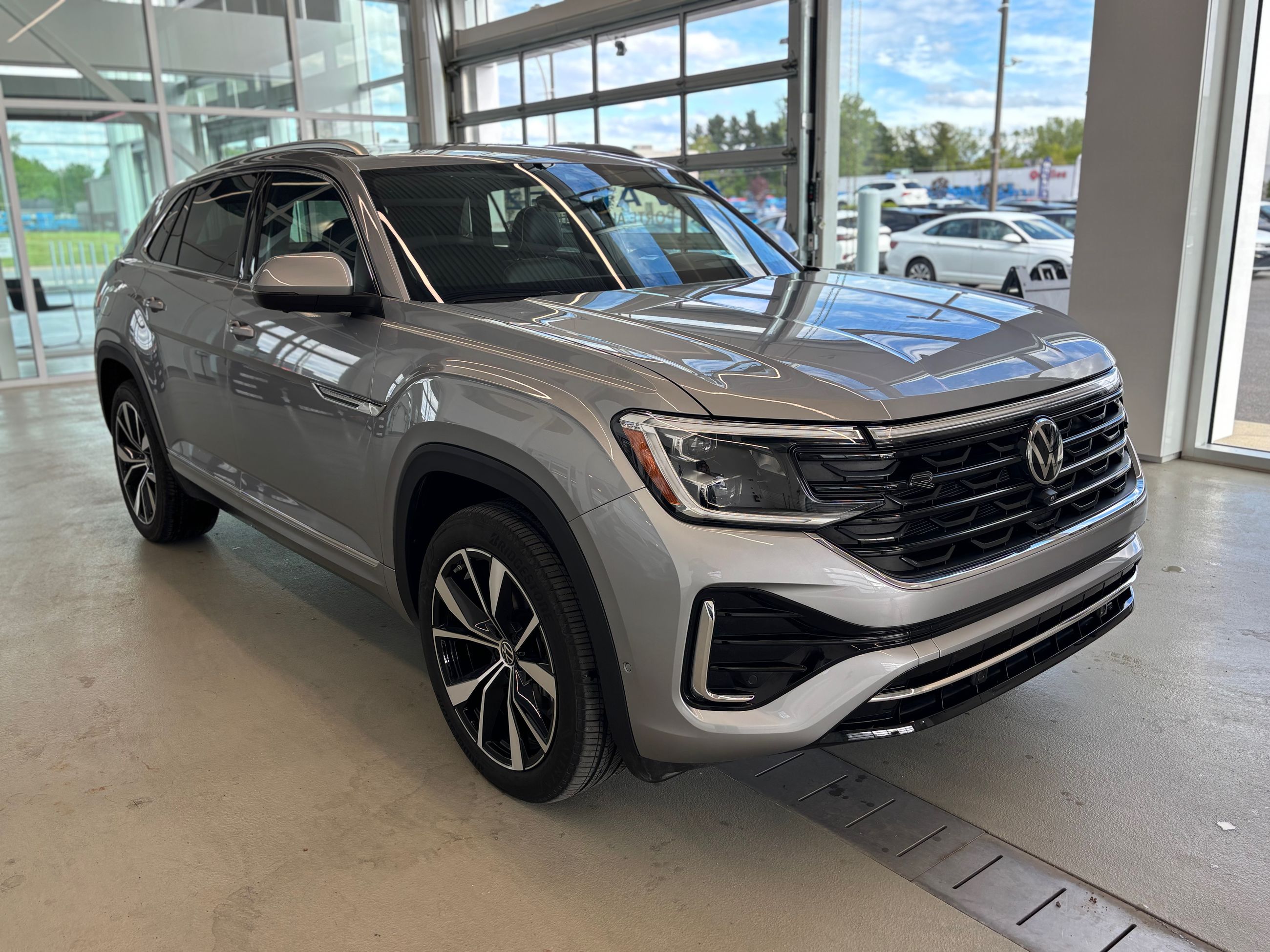 2024 Volkswagen Atlas Cross Sport EXECLINE DEMO SPECIAL